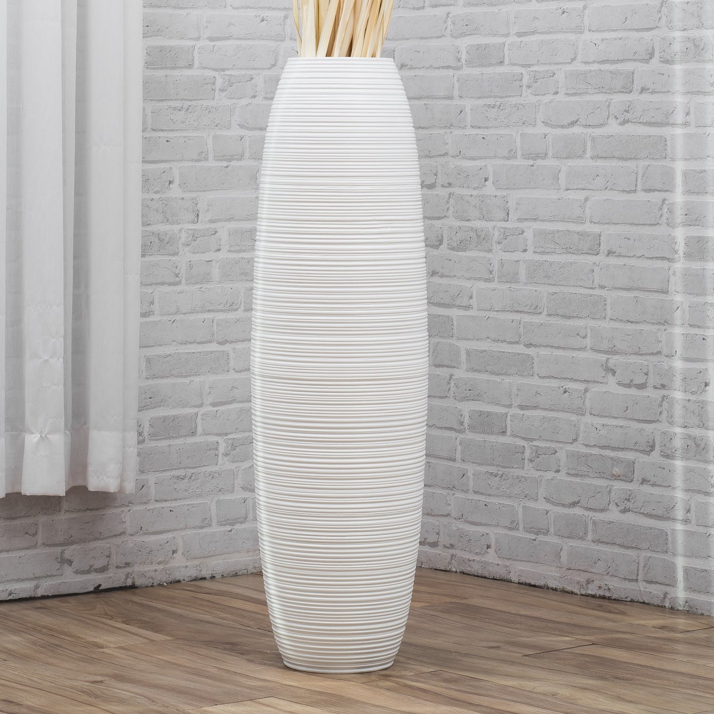 Large Mango Wood Floor Vase – Handcrafted Decorative Highlight from Thailand, 105 cm
