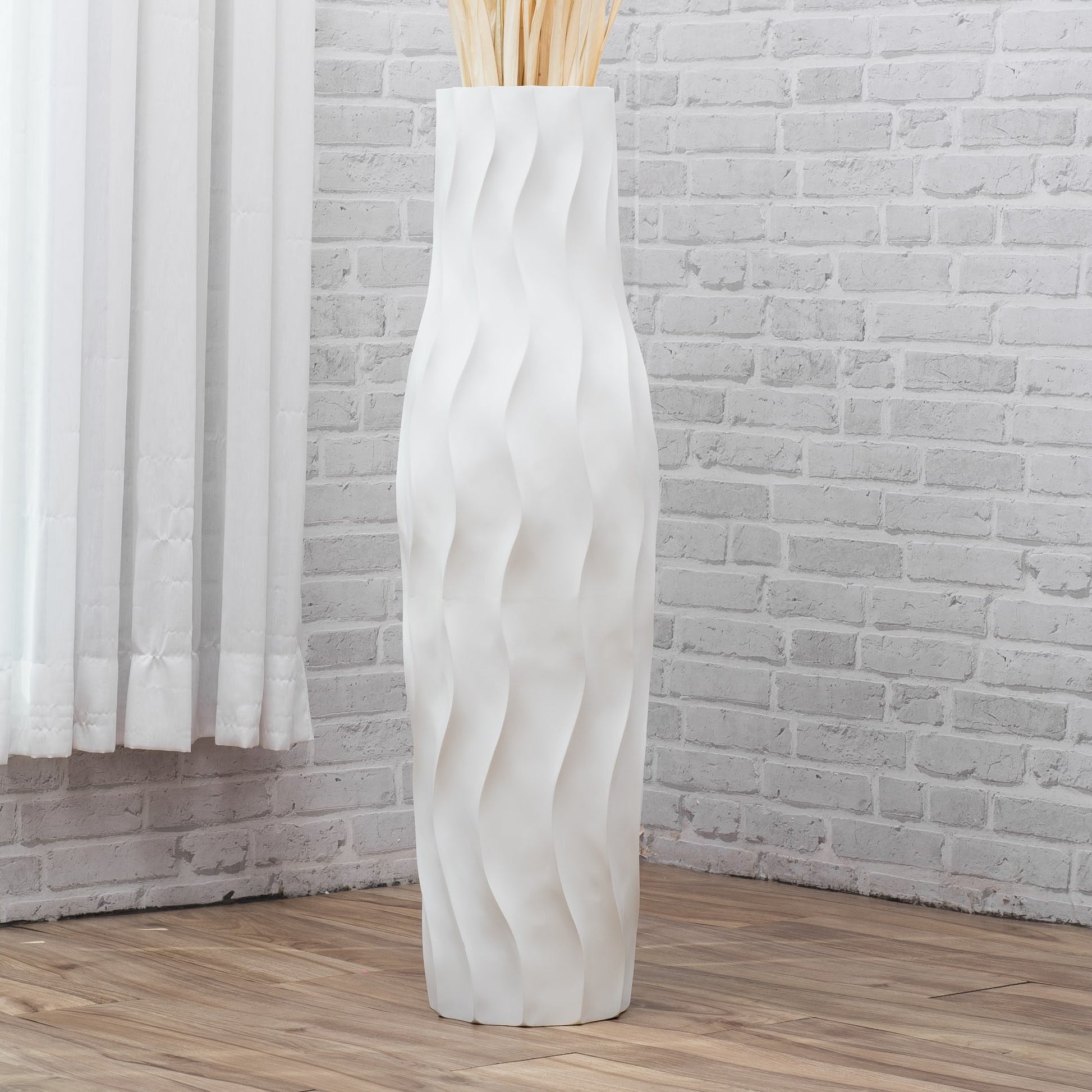 Large Mango Wood Floor Vase – Handcrafted Decorative Highlight from Thailand, 85 cm