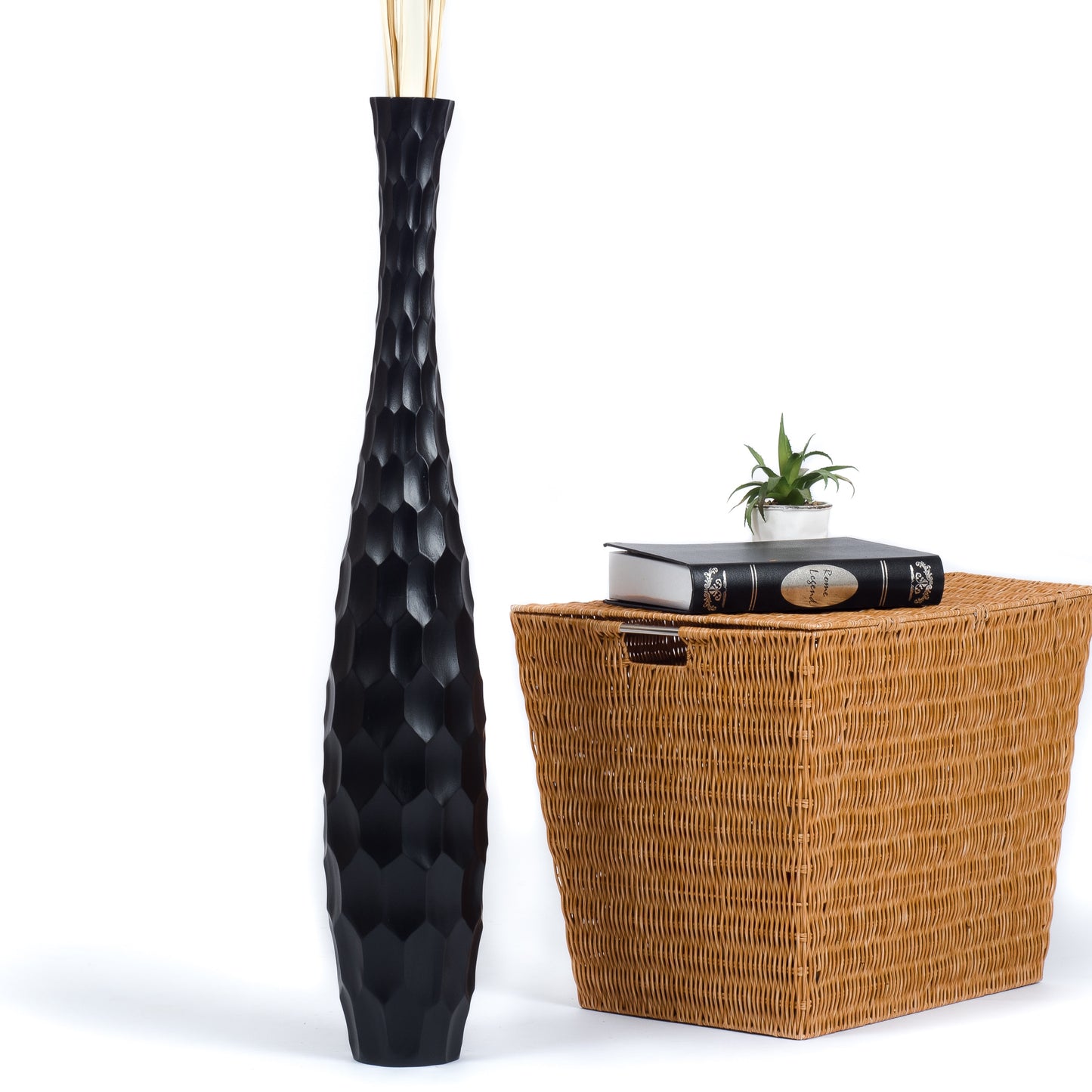 Large Mango Wood Floor Vase – Handcrafted Decorative Highlight from Thailand, 85 cm