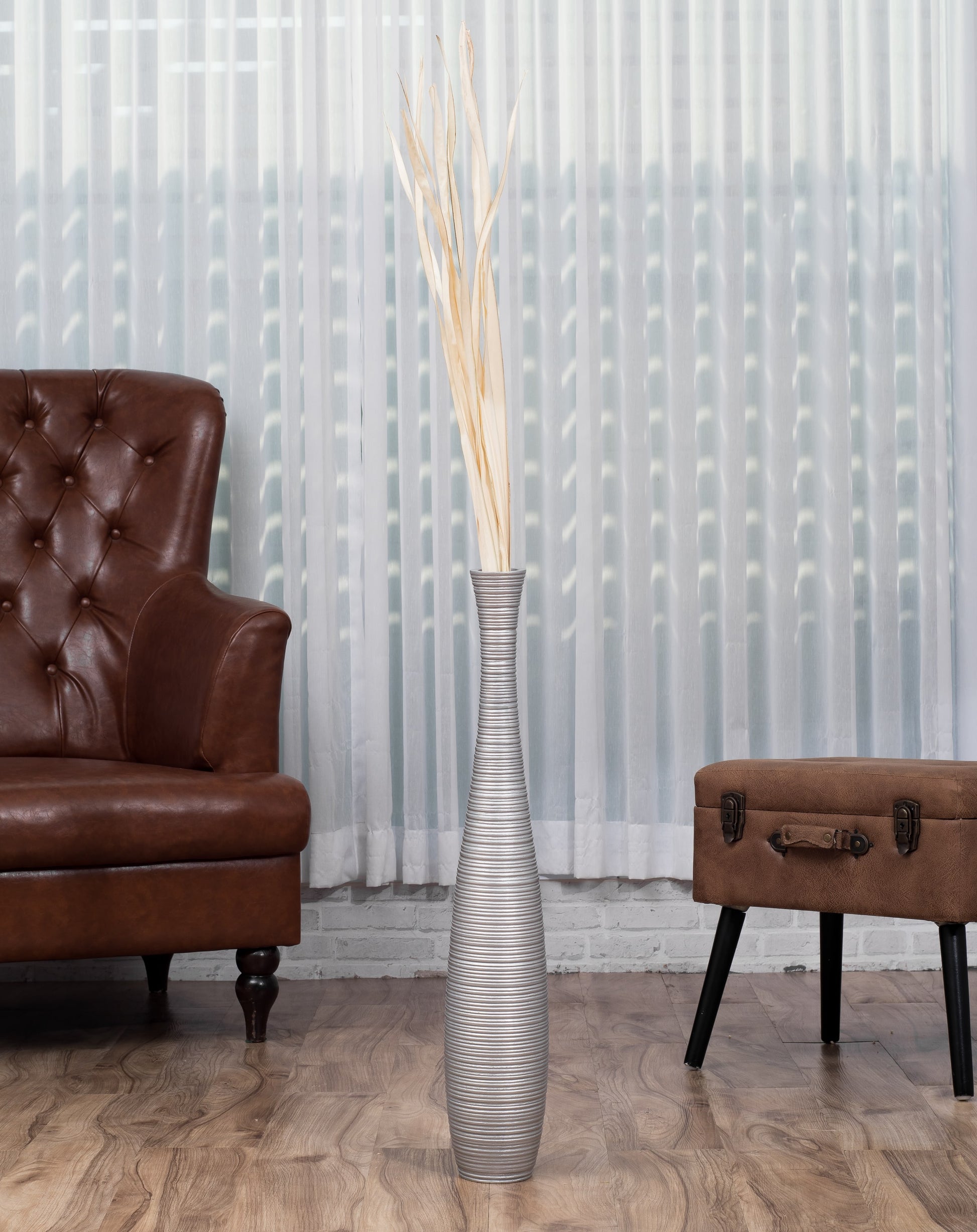 Large Mango Wood Floor Vase – Handcrafted Decorative Highlight from Thailand, 65 cm