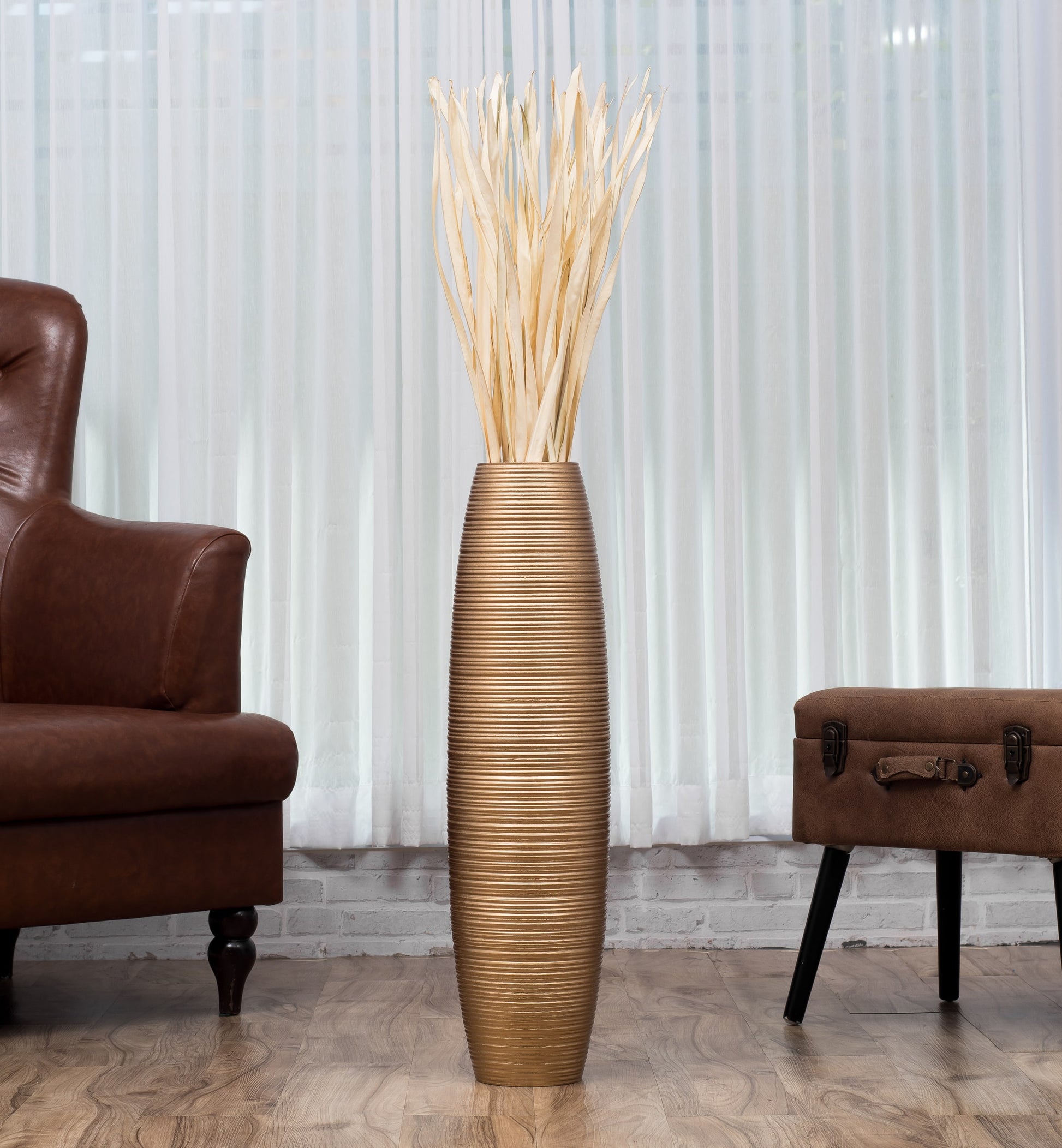 Large Mango Wood Floor Vase – Handcrafted Decorative Highlight from Thailand, 65 cm