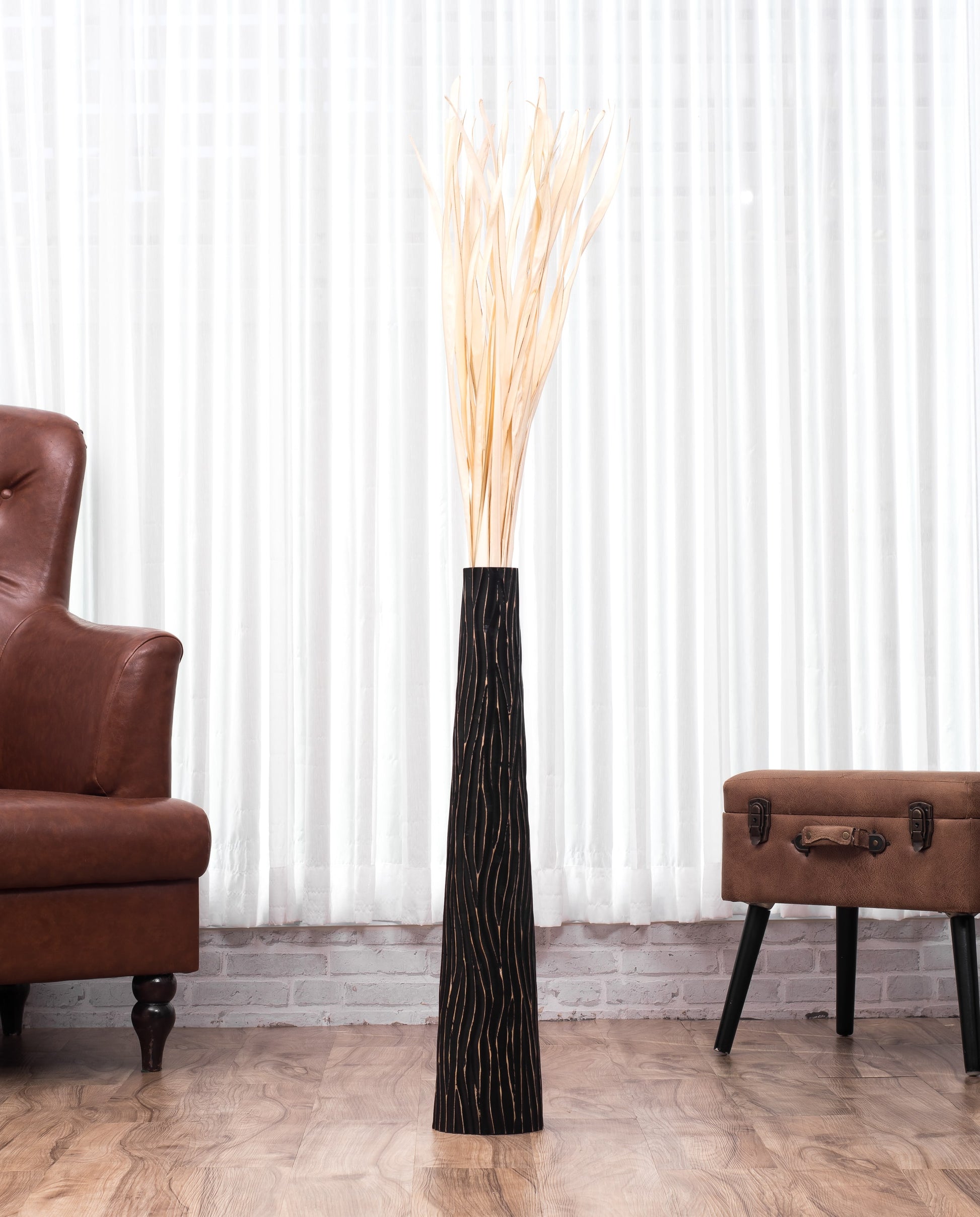 Large Mango Wood Floor Vase – Handcrafted Decorative Highlight from Thailand, 65 cm