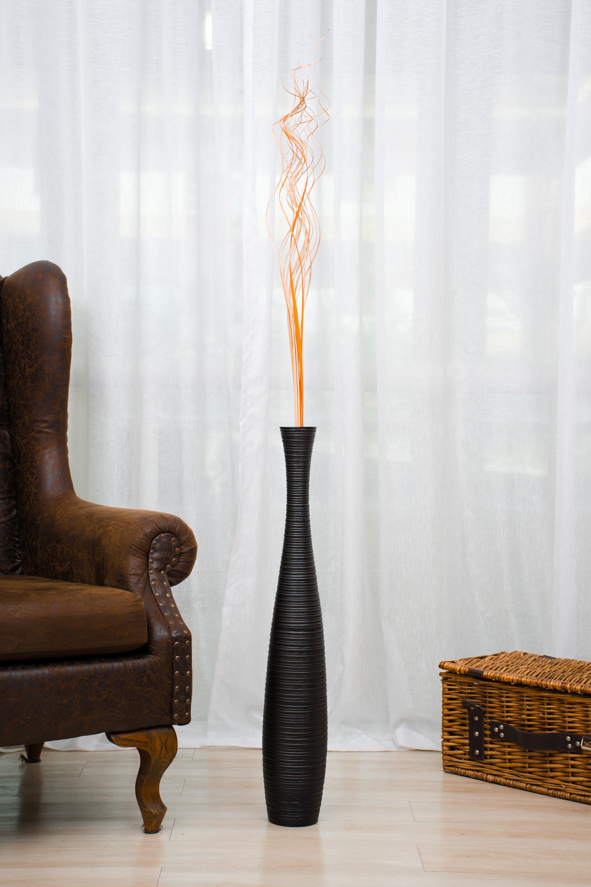 Large Mango Wood Floor Vase – Handcrafted Decorative Highlight from Thailand, 65 cm