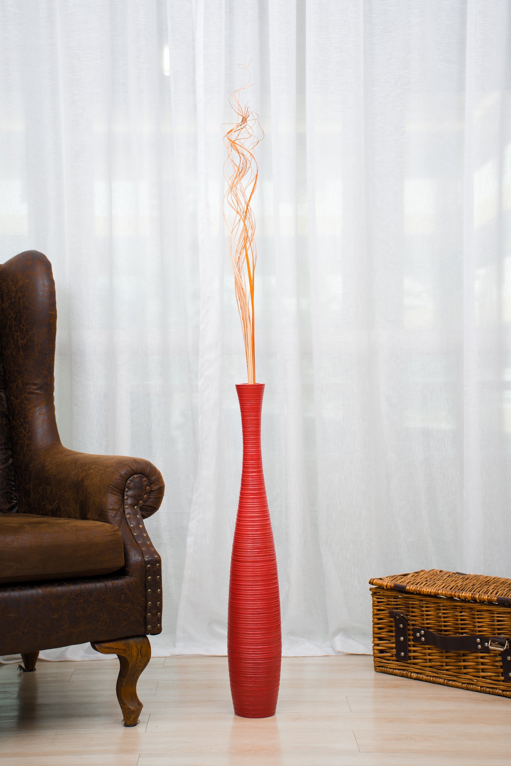 Large Mango Wood Floor Vase – Handcrafted Decorative Highlight from Thailand, 65 cm