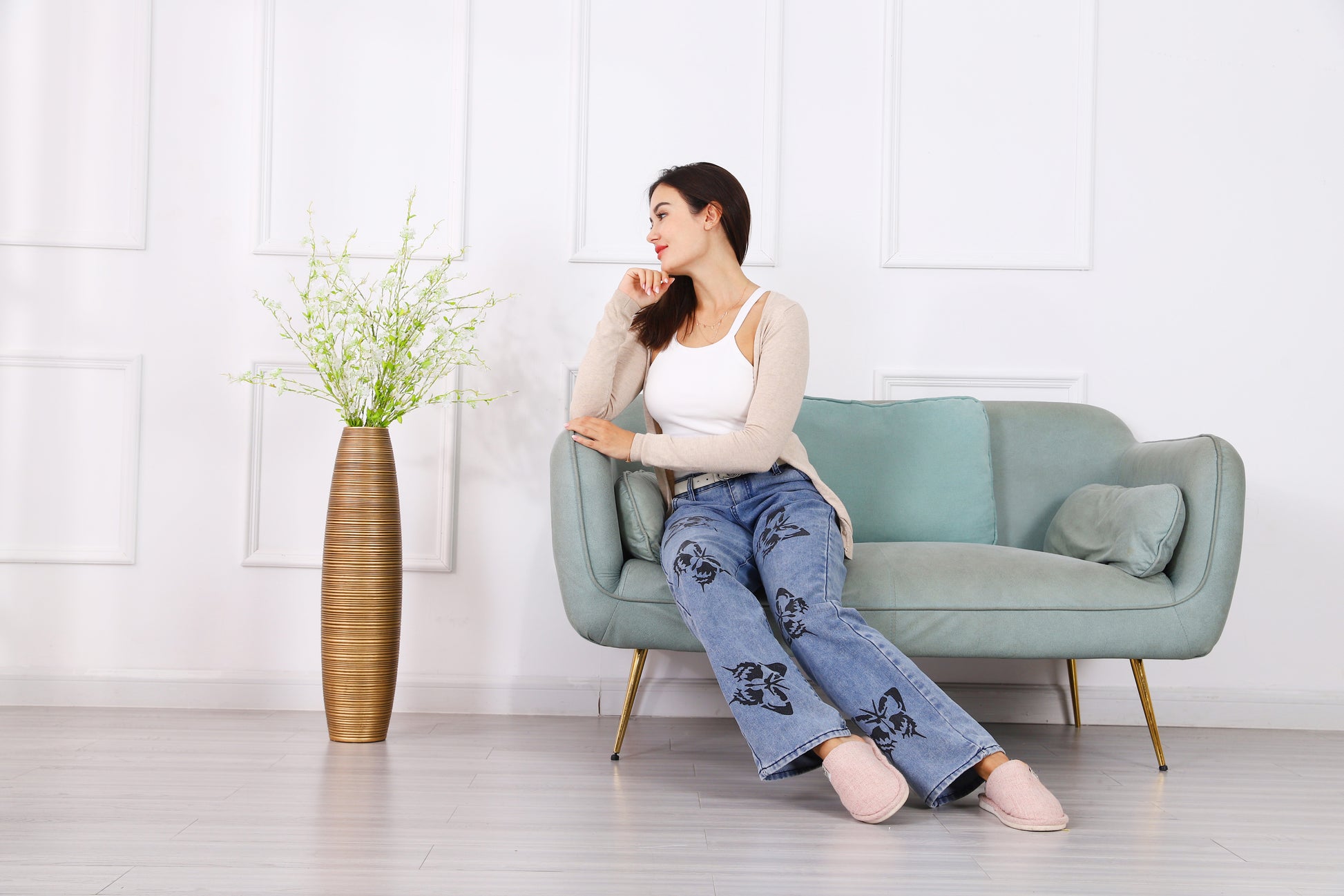 Large Resin Floor Vase – Stylish Waterproof Vase for Fresh & Dried Flowers, 65 cm