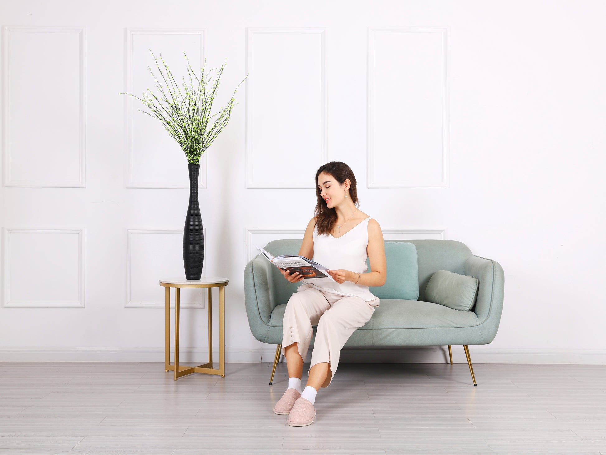 Large Resin Floor Vase – Stylish Waterproof Vase for Fresh & Dried Flowers, 65 cm