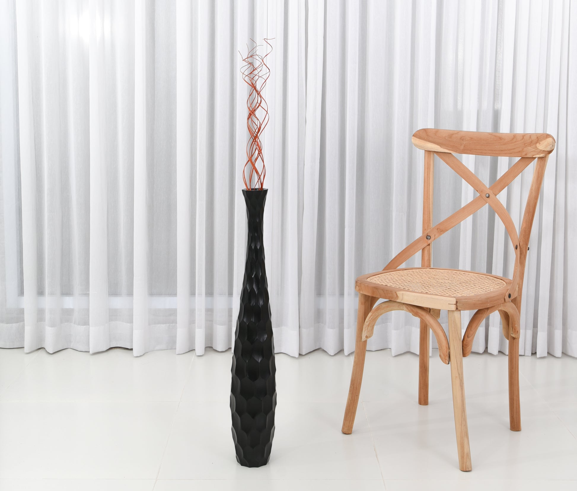 Large Mango Wood Floor Vase – Handcrafted Decorative Highlight from Thailand, 65 cm