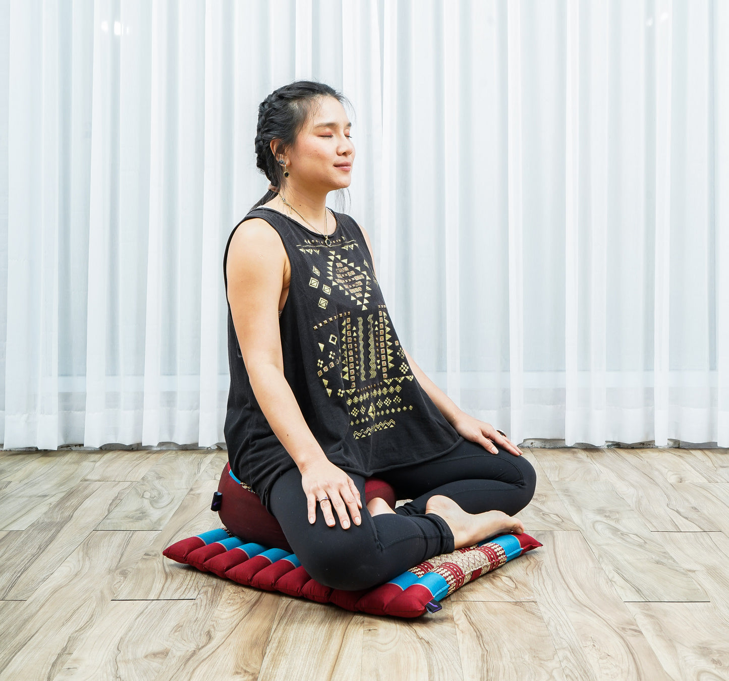 Compact Meditation Cushion Set Made of Kapok – Small Zabuton & Zafu with Cotton Cover, Sf27 - Blue, Red