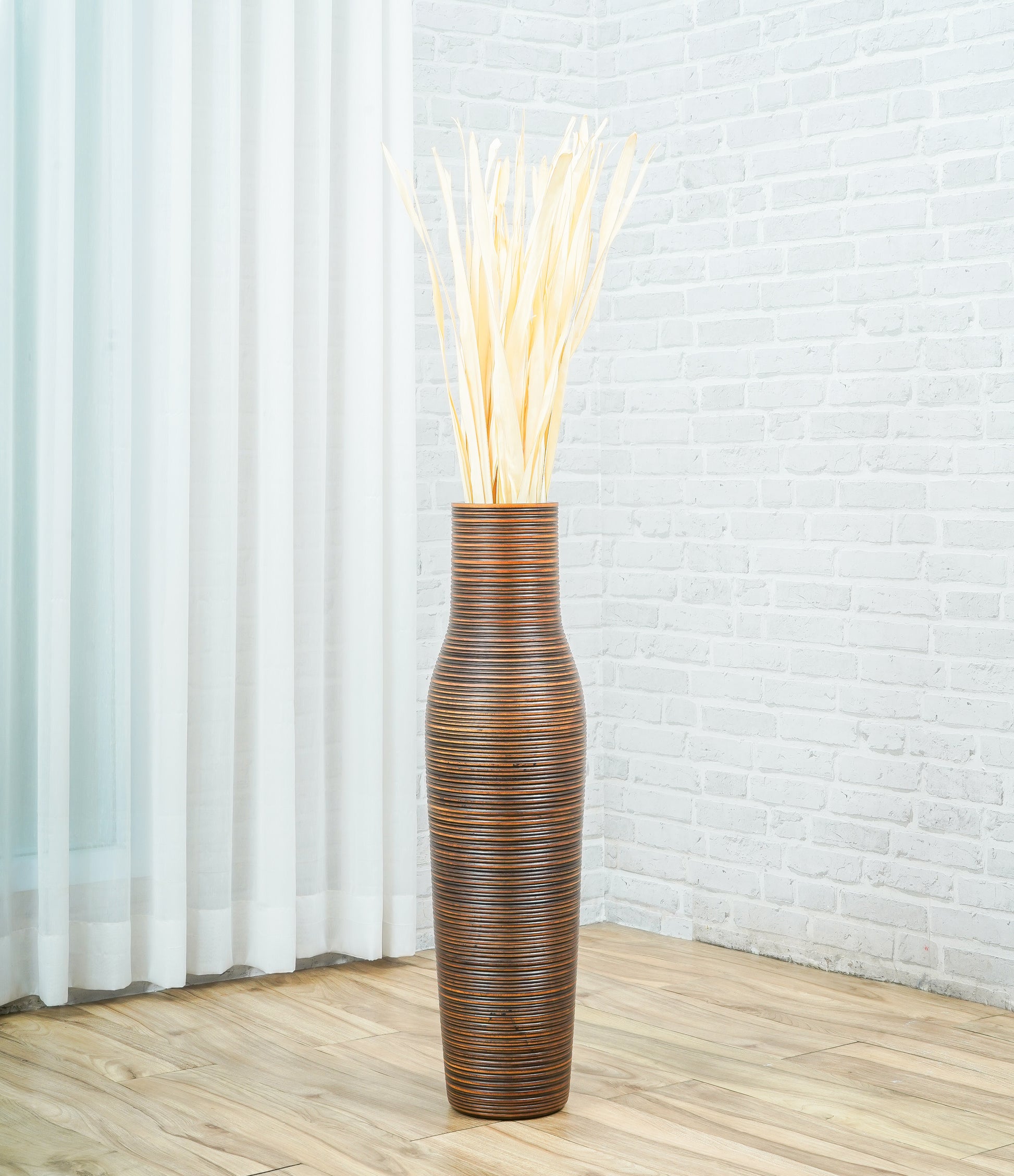 Large Mango Wood Floor Vase – Handcrafted Decorative Highlight from Thailand, 65 cm