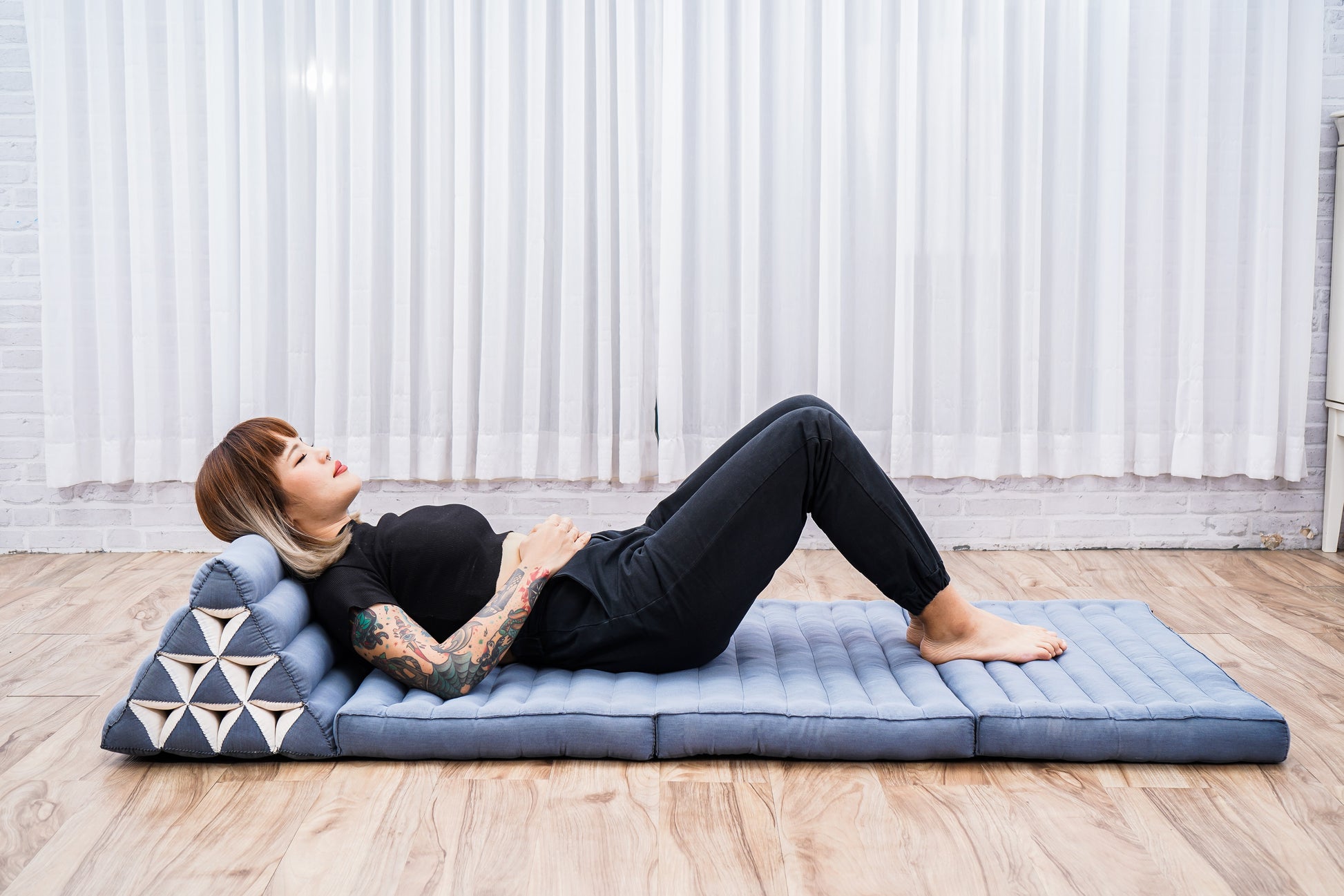 Thai Folding Mat with Triangle Cushion – Handmade Kapok Relax Mat for Sleeping, Reading & Lounging, Cl13 - Grey, 3 seating segments XL