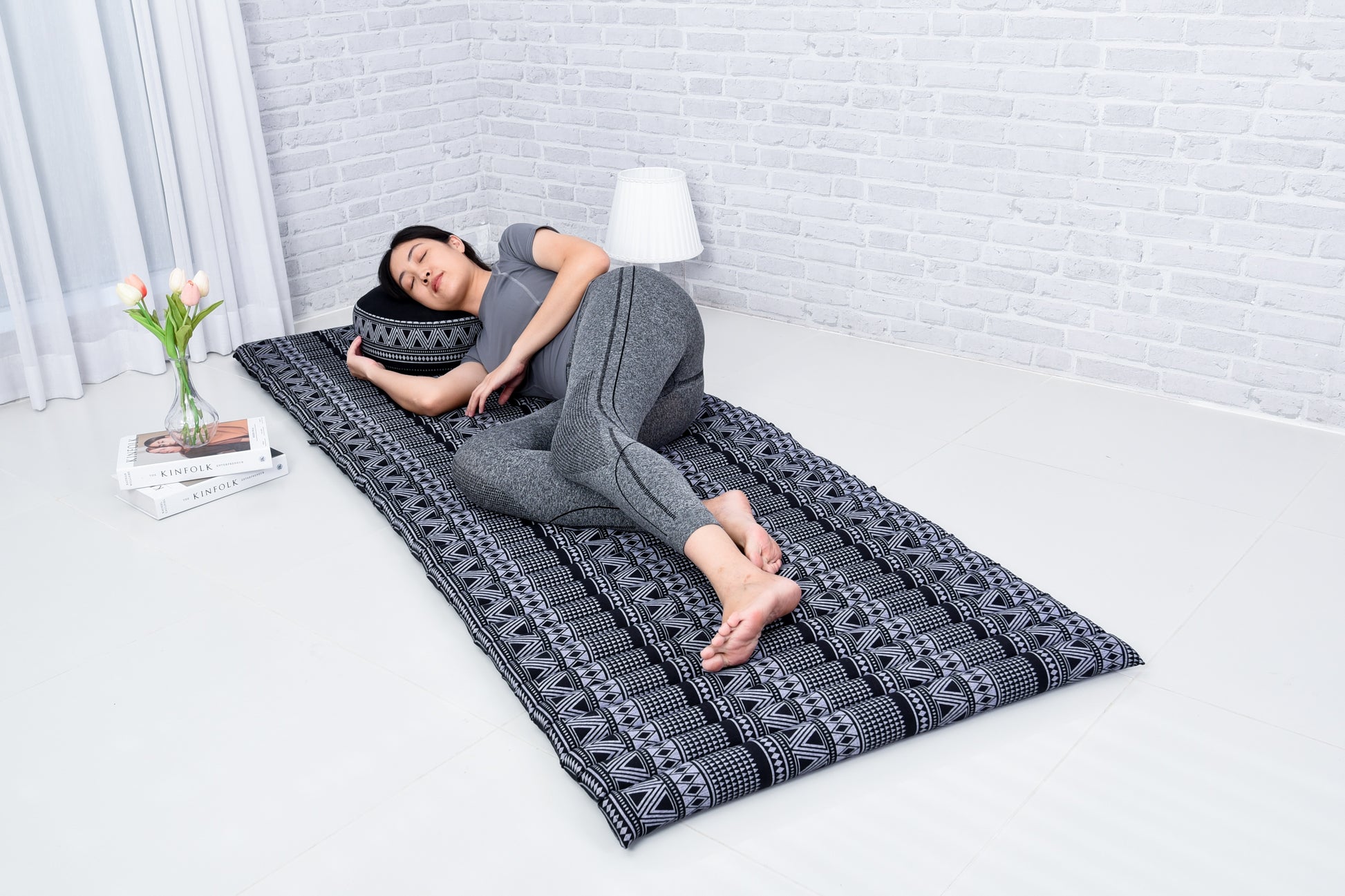 Kapok Roll-Up Mattress – Foldable Sleeping & Relax Mat with Cotton Cover for Home & Outdoor Use, Cbt3 - Black, M: 190x70 cm