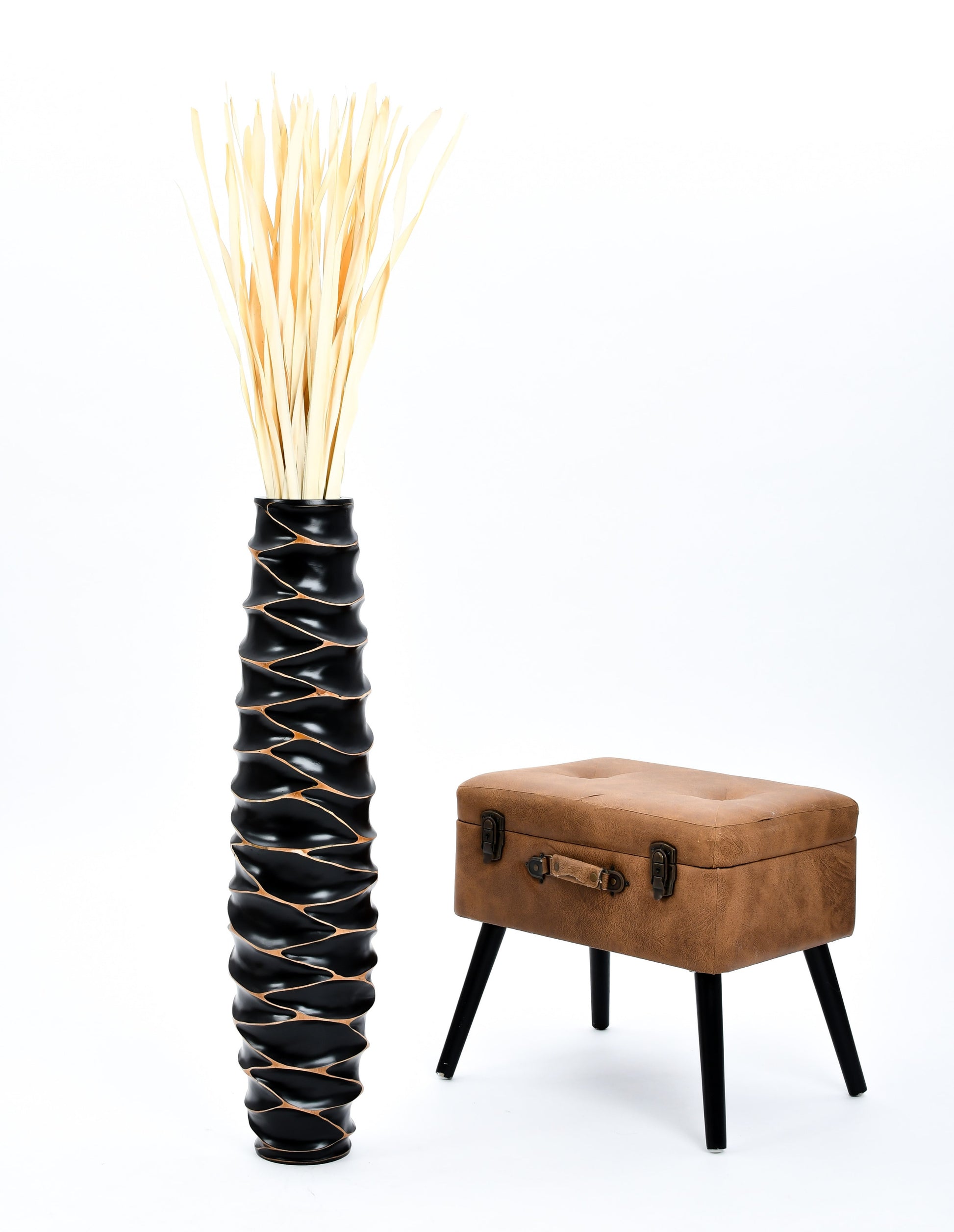 Large Mango Wood Floor Vase – Handcrafted Decorative Highlight from Thailand, 85 cm