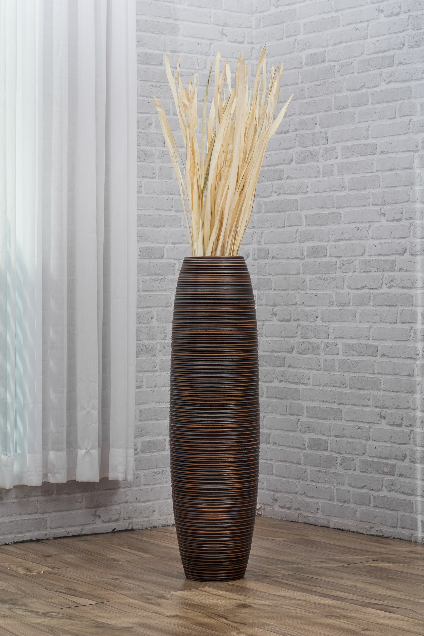 Large Mango Wood Floor Vase – Handcrafted Decorative Highlight from Thailand, 85 cm
