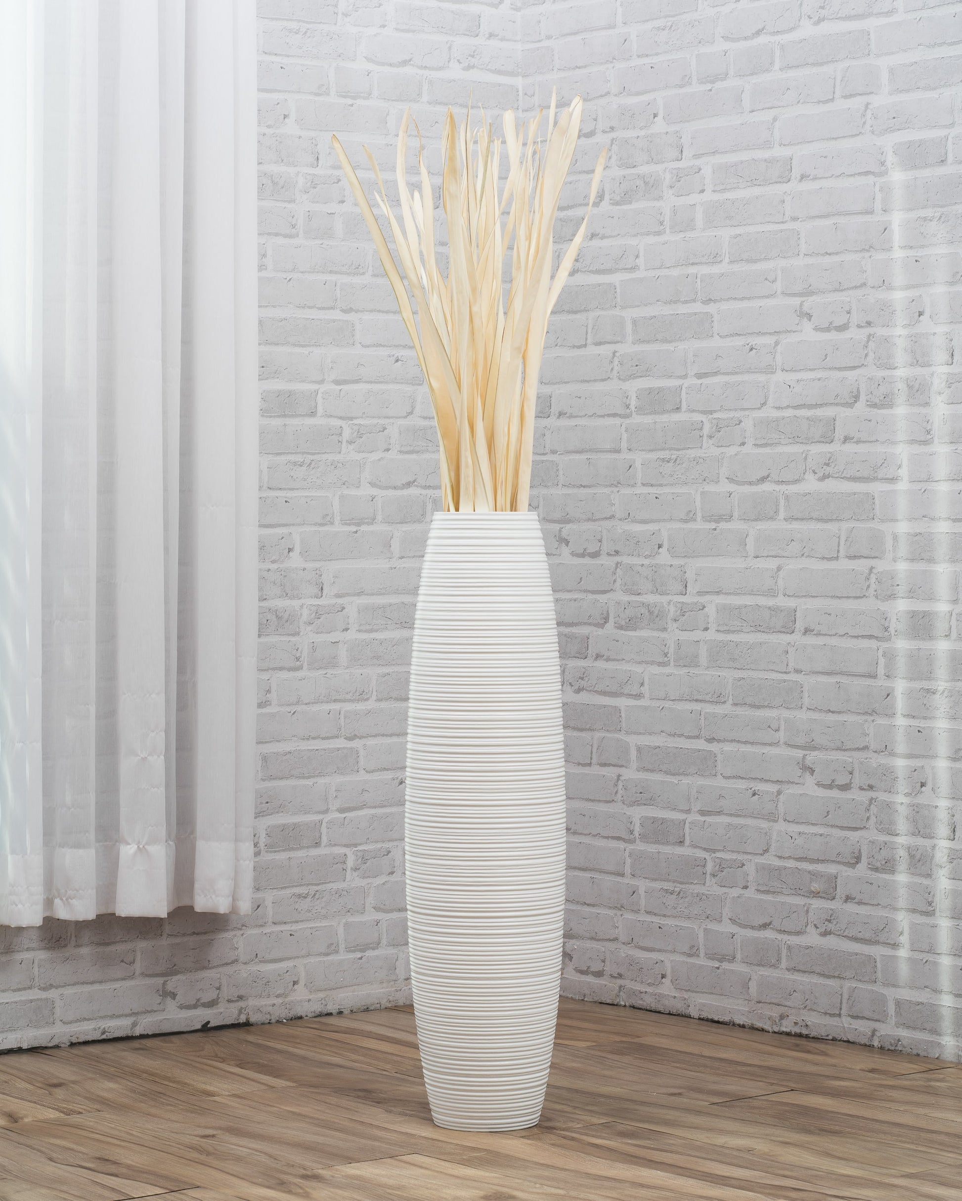 Large Mango Wood Floor Vase – Handcrafted Decorative Highlight from Thailand, 85 cm