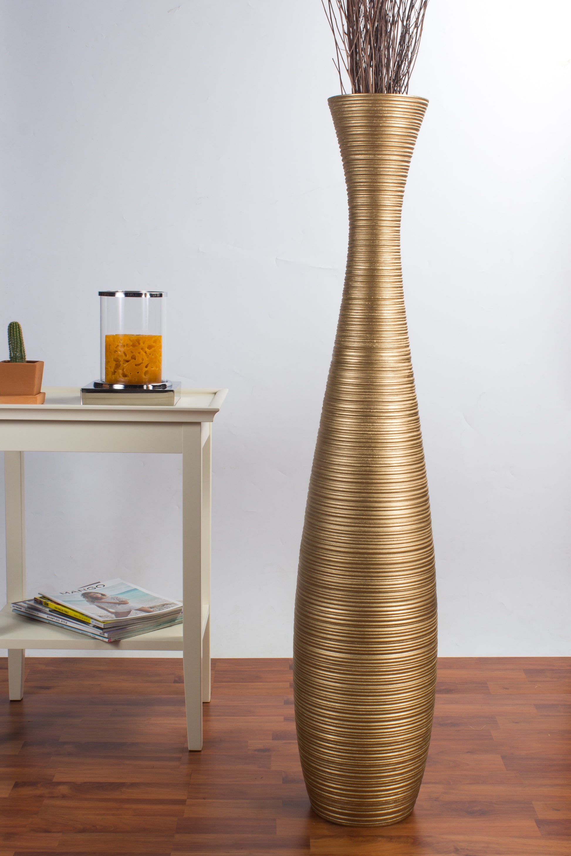 Large Mango Wood Floor Vase – Handcrafted Decorative Highlight from Thailand, 105 cm