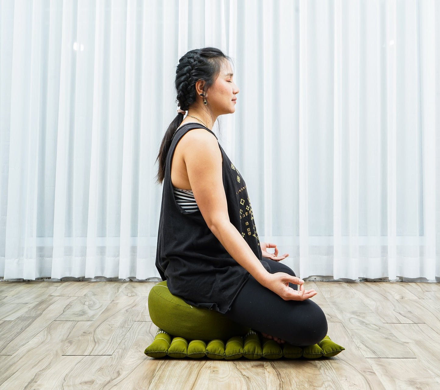 Compact Meditation Cushion Set Made of Kapok – Small Zabuton & Zafu with Cotton Cover, Sf17 - Green