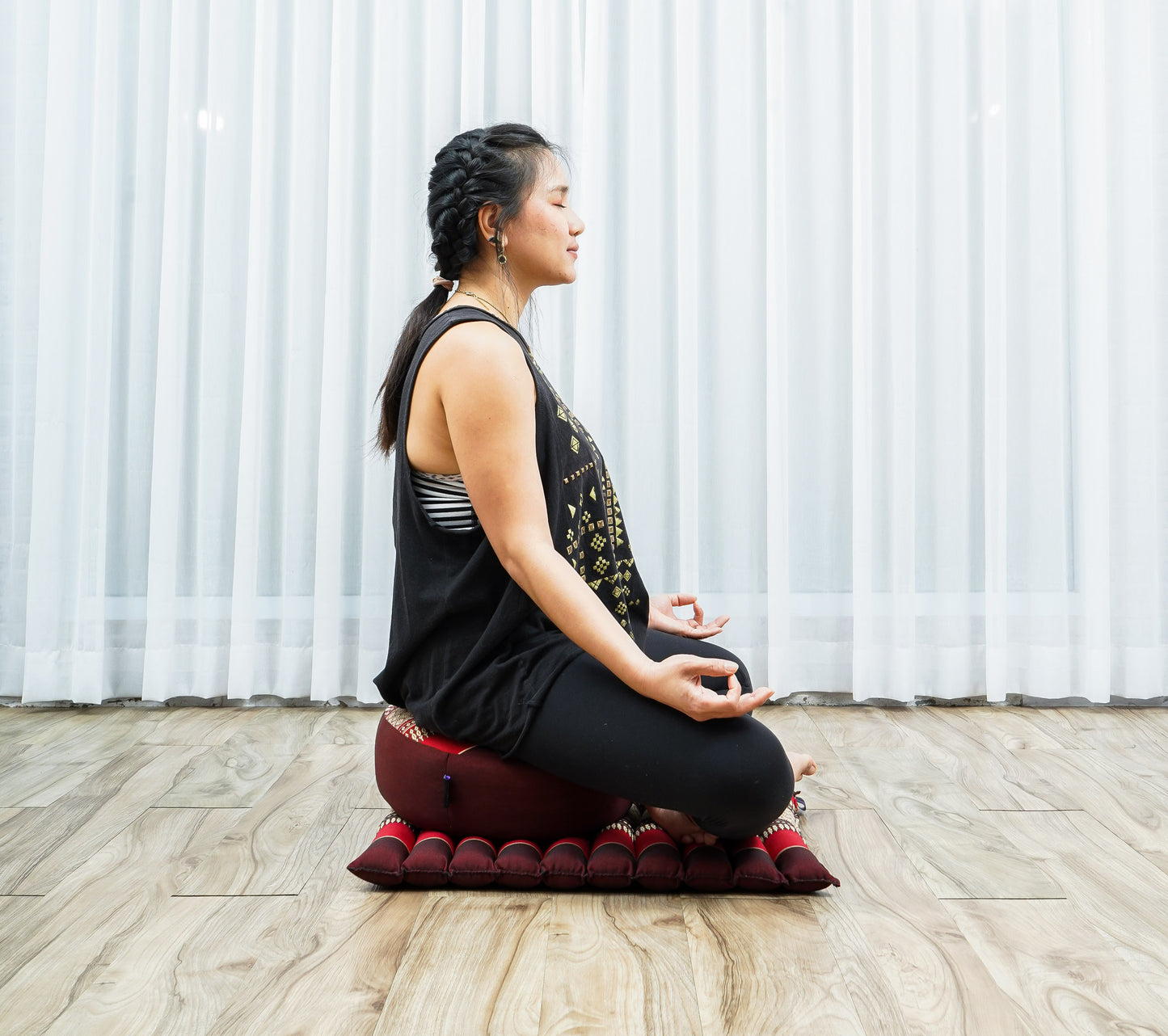 Compact Meditation Cushion Set Made of Kapok – Small Zabuton & Zafu with Cotton Cover, Sf24 - Red, Brown