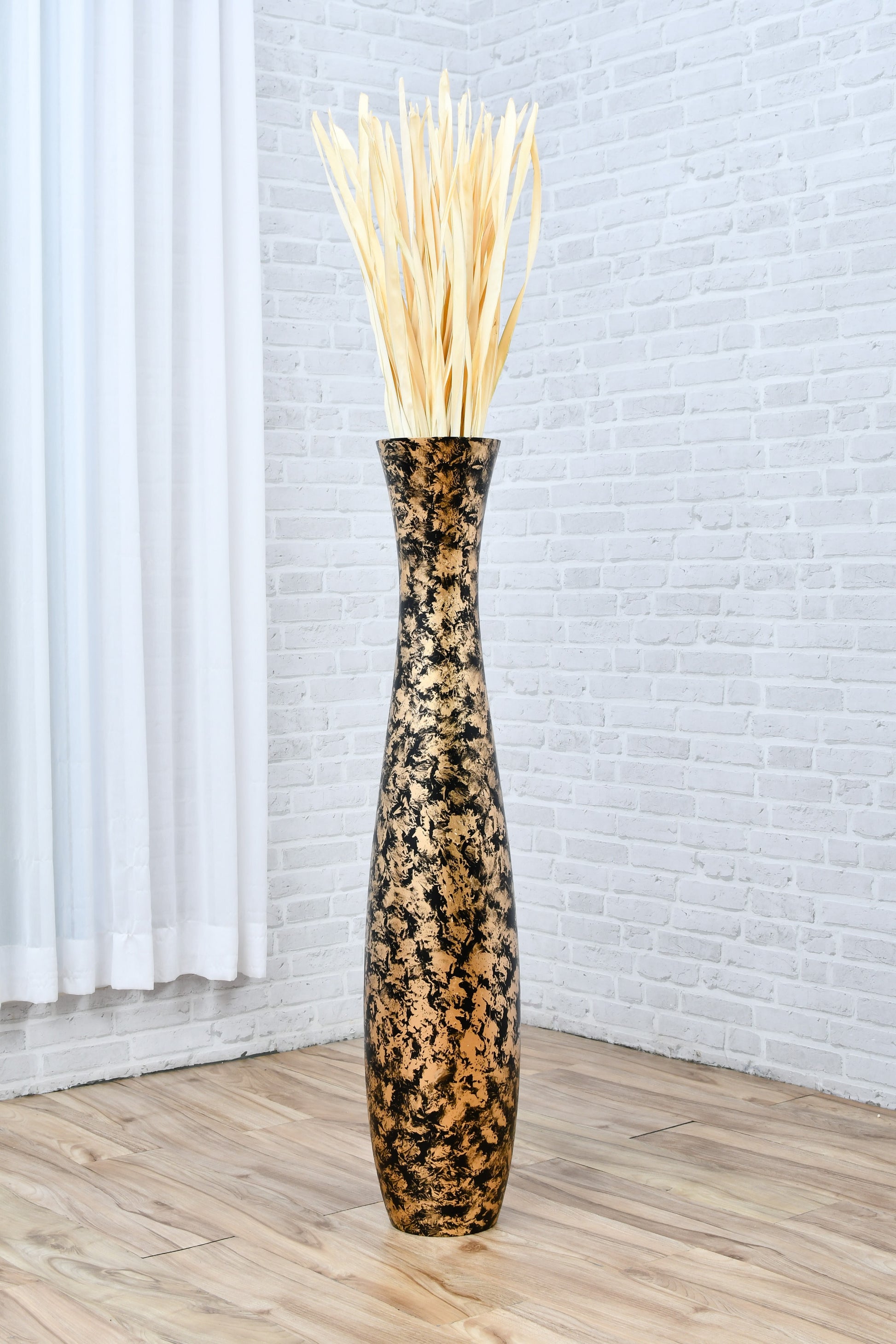 Large Mango Wood Floor Vase – Handcrafted Decorative Highlight from Thailand, 105 cm