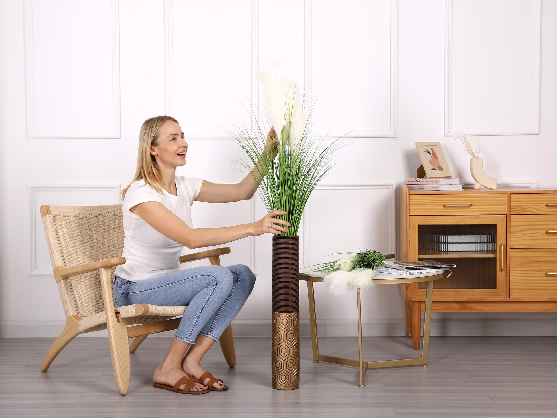 Large Resin Floor Vase – Stylish Waterproof Vase for Fresh & Dried Flowers, 65 cm