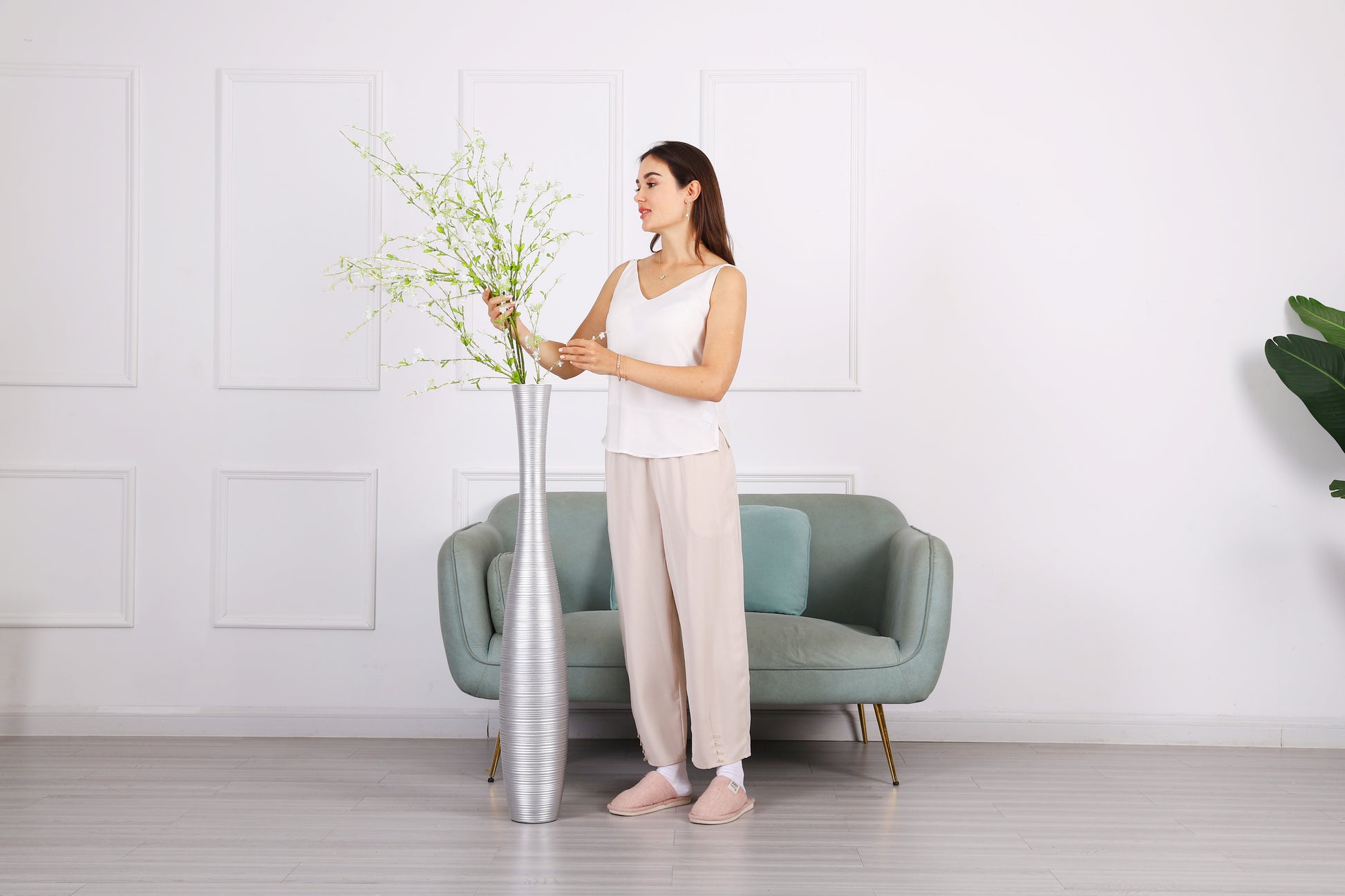 Large Resin Floor Vase – Stylish Waterproof Vase for Fresh & Dried Flowers, 105 cm