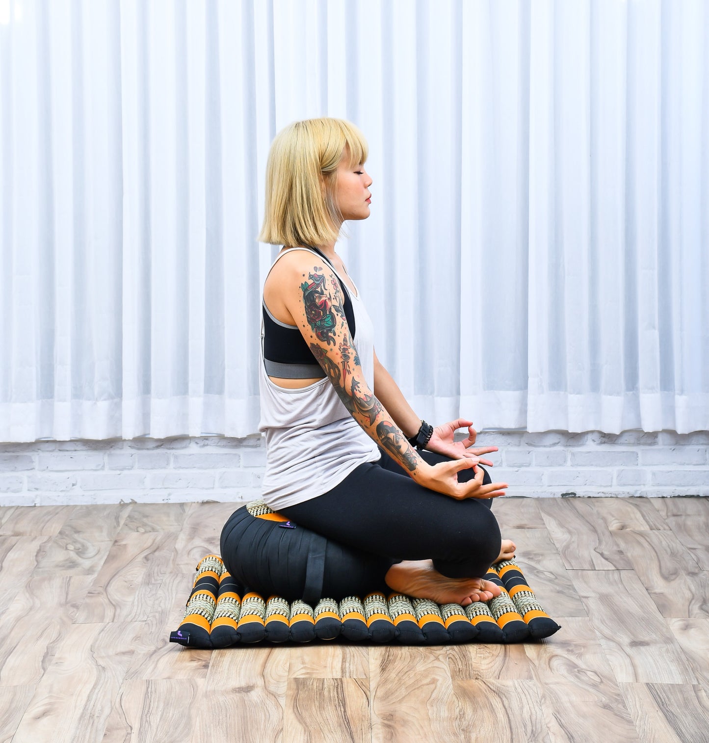 Kapok Meditation Cushion Set – Zabuton Mat & Zafu Seat Cushion with Cotton Cover, Sf03 - Black, Orange