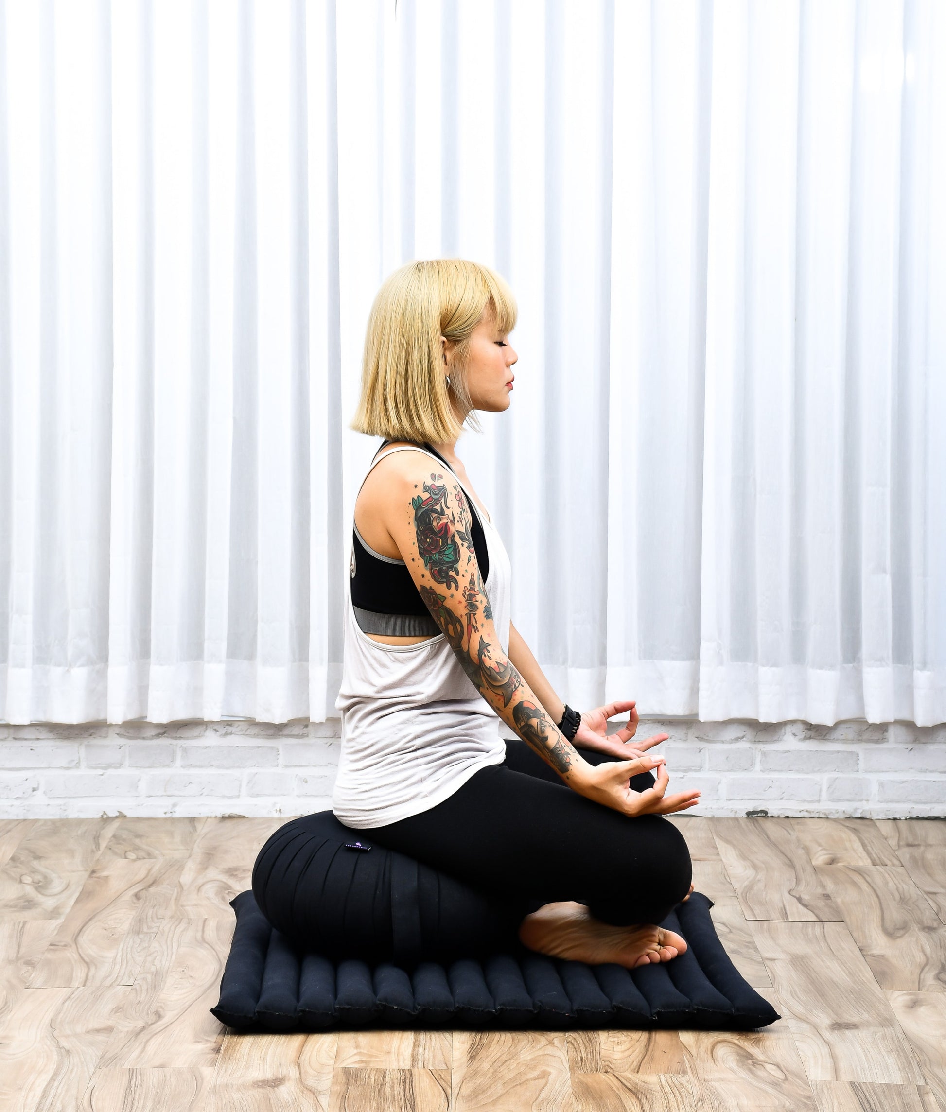 Kapok Meditation Cushion Set – Zabuton Mat & Zafu Seat Cushion with Cotton Cover, Cl02 - Black