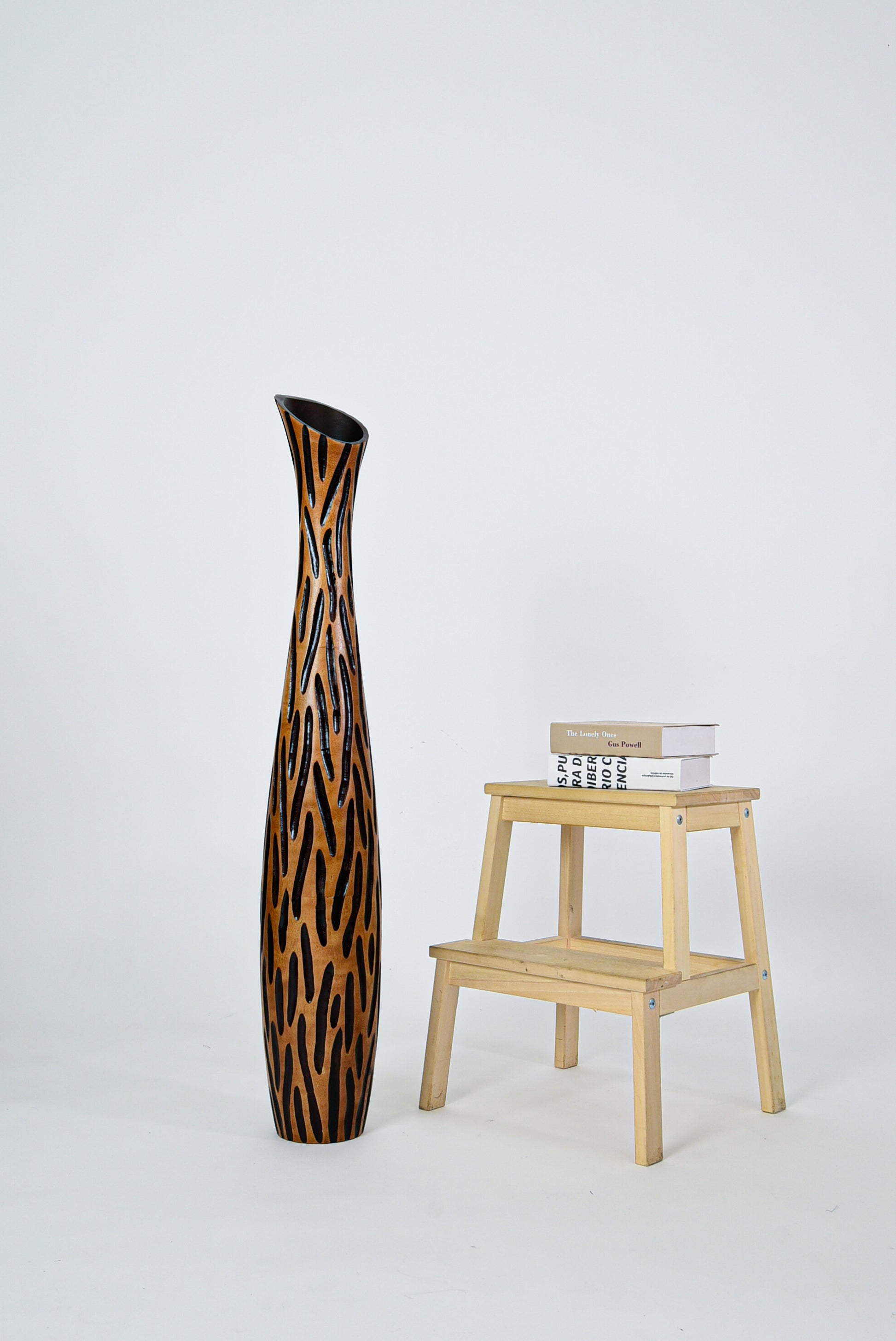 Large Mango Wood Floor Vase – Handcrafted Decorative Highlight from Thailand, 105 cm