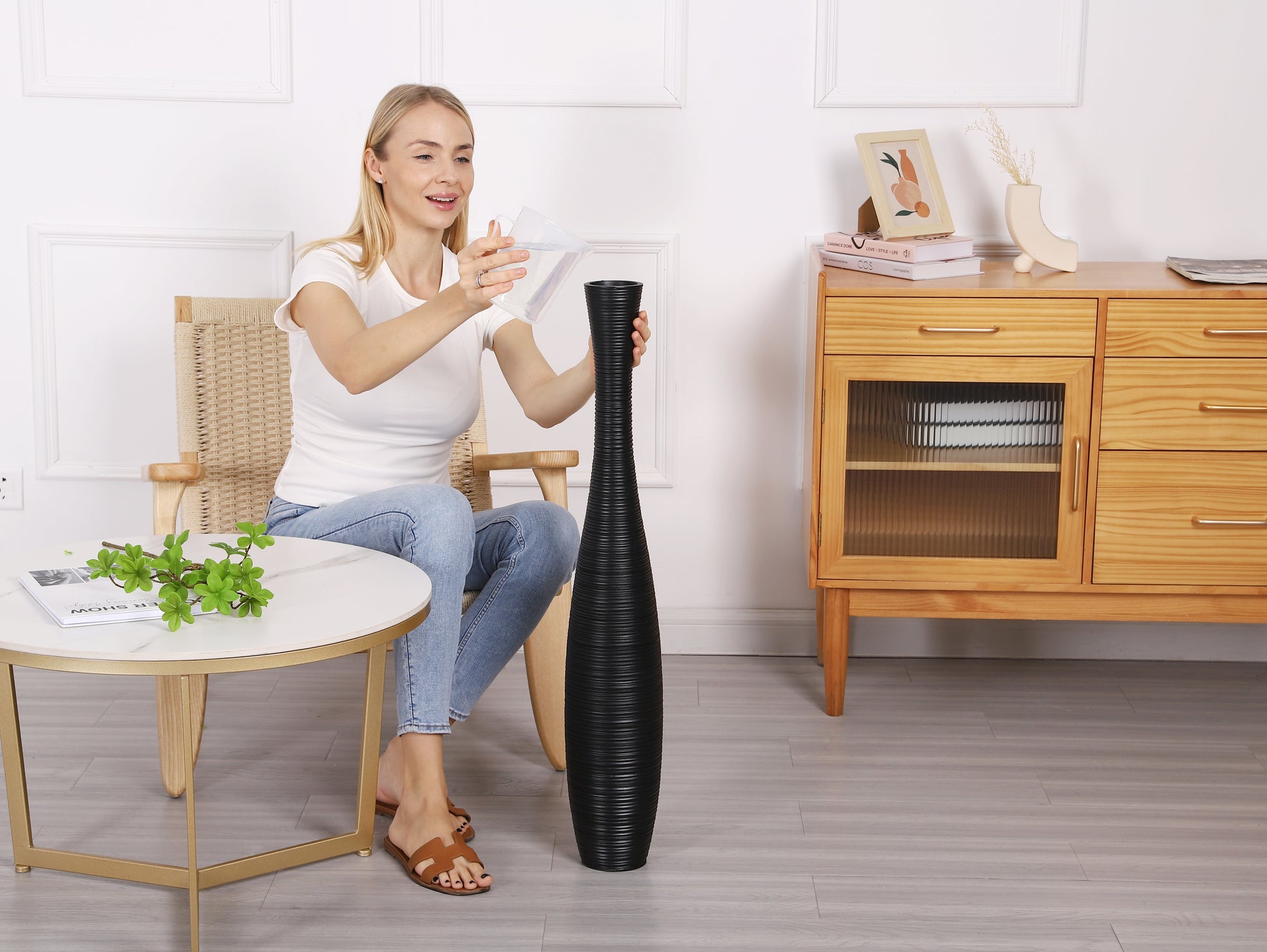 Large Resin Floor Vase – Stylish Waterproof Vase for Fresh & Dried Flowers, 85 cm