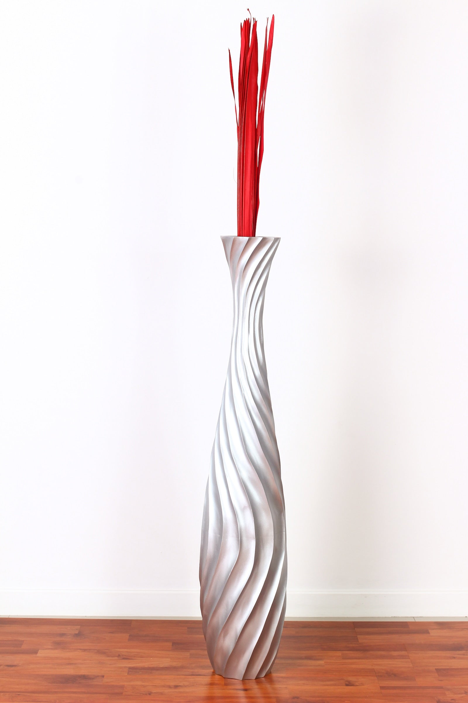 Large Mango Wood Floor Vase – Handcrafted Decorative Highlight from Thailand, 105 cm