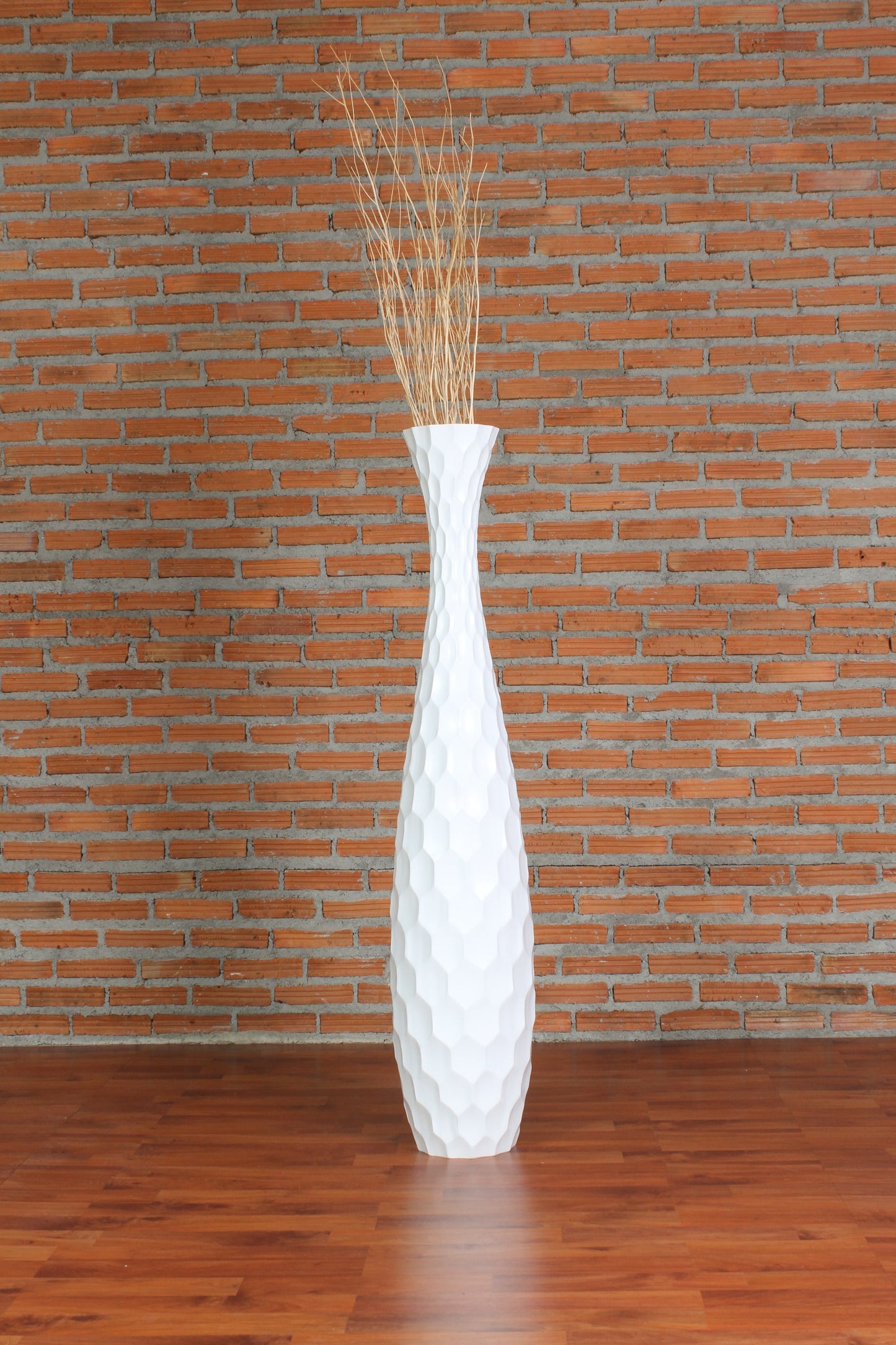 Large Mango Wood Floor Vase – Handcrafted Decorative Highlight from Thailand, 105 cm
