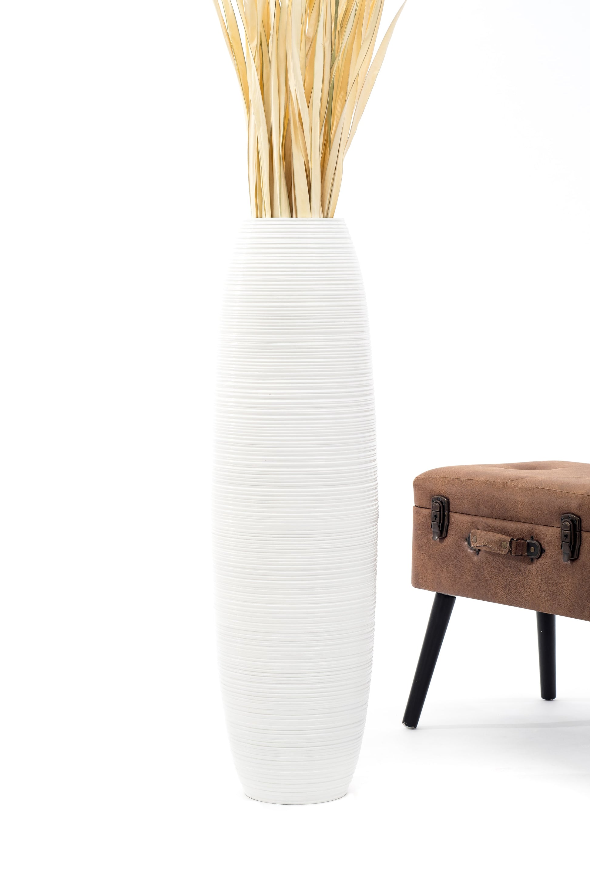 Large Mango Wood Floor Vase – Handcrafted Decorative Highlight from Thailand, 85 cm