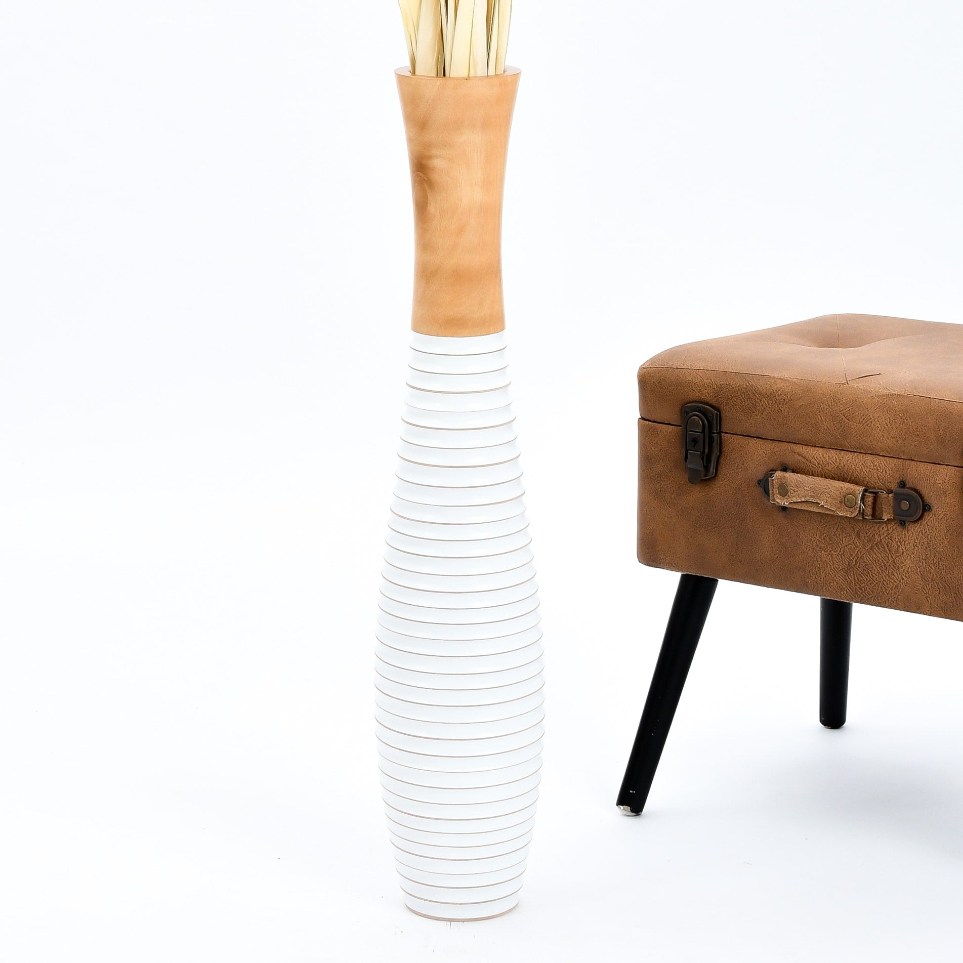 Large Mango Wood Floor Vase – Handcrafted Decorative Highlight from Thailand, 65 cm