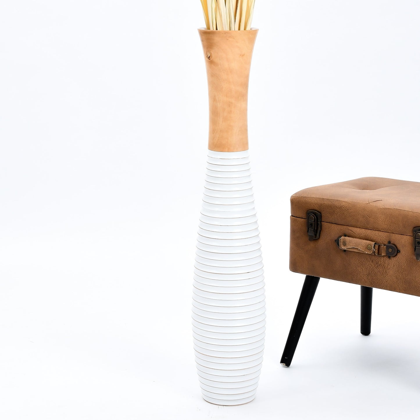 Large Mango Wood Floor Vase – Handcrafted Decorative Highlight from Thailand, 85 cm