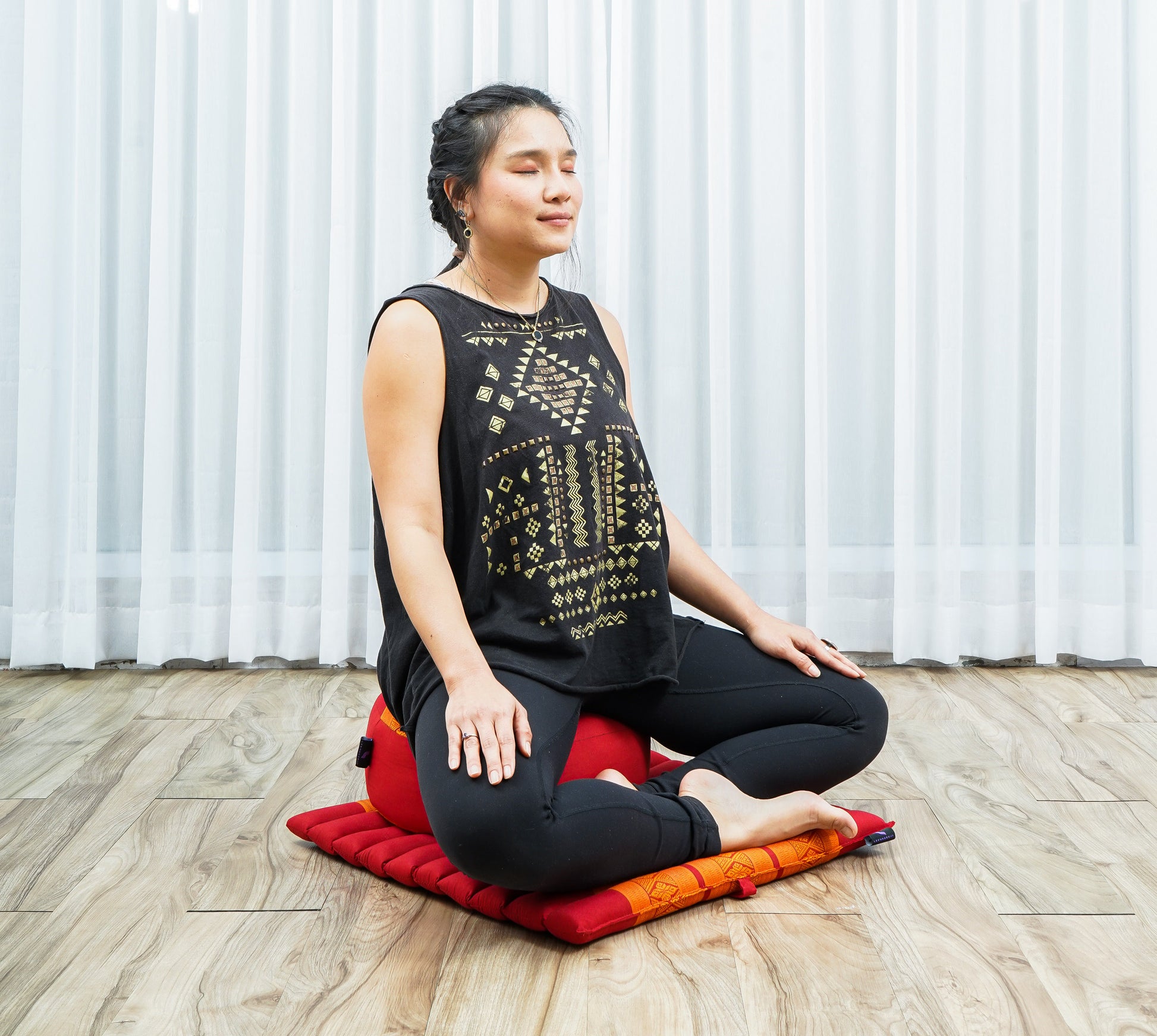 Compact Meditation Cushion Set Made of Kapok – Small Zabuton & Zafu with Cotton Cover, Sf02 - Orange