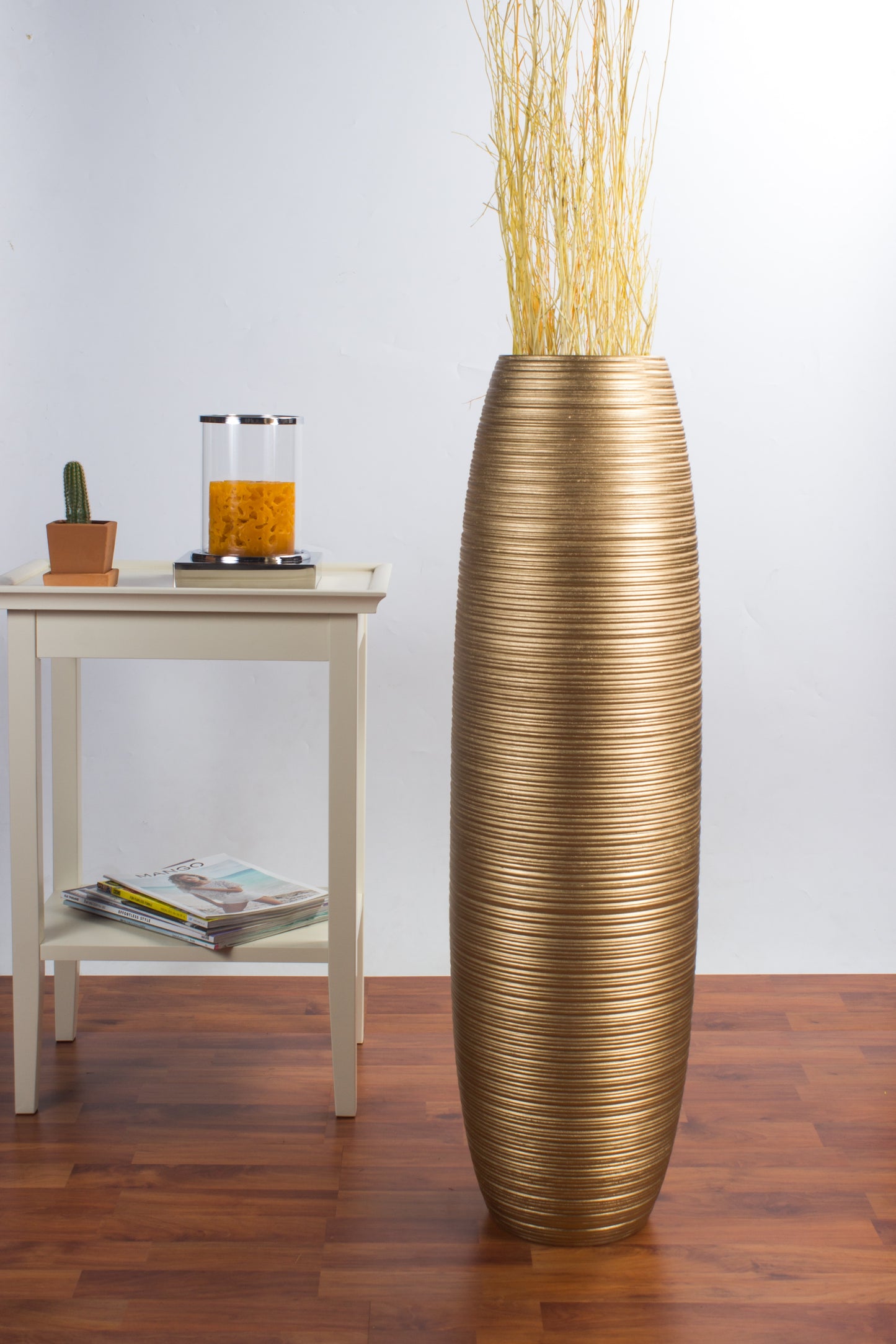 Large Mango Wood Floor Vase – Handcrafted Decorative Highlight from Thailand, 85 cm