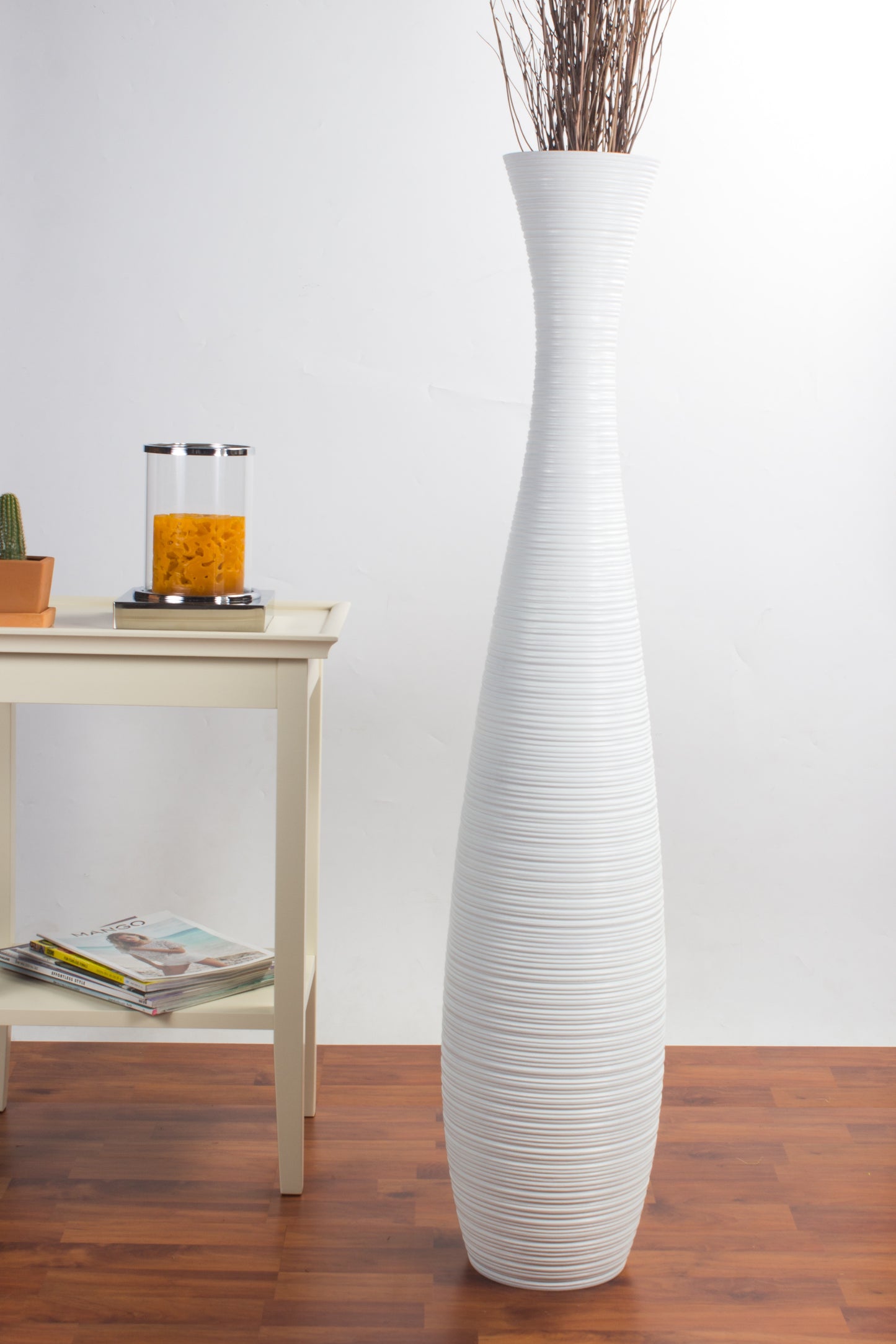 Large Mango Wood Floor Vase – Handcrafted Decorative Highlight from Thailand, 105 cm