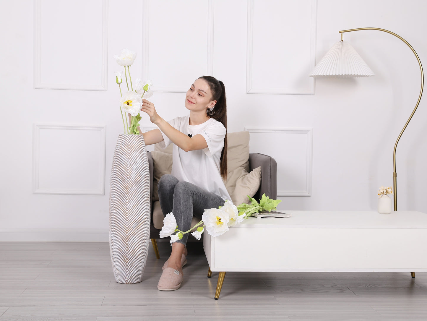 Large Resin Floor Vase – Stylish Waterproof Vase for Fresh & Dried Flowers, 80 cm