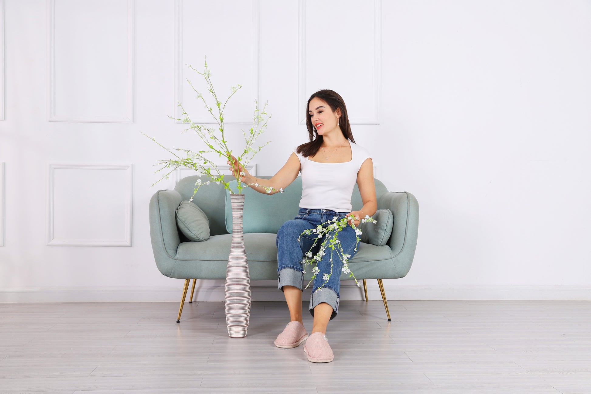 Large Resin Floor Vase – Stylish Waterproof Vase for Fresh & Dried Flowers, 65 cm