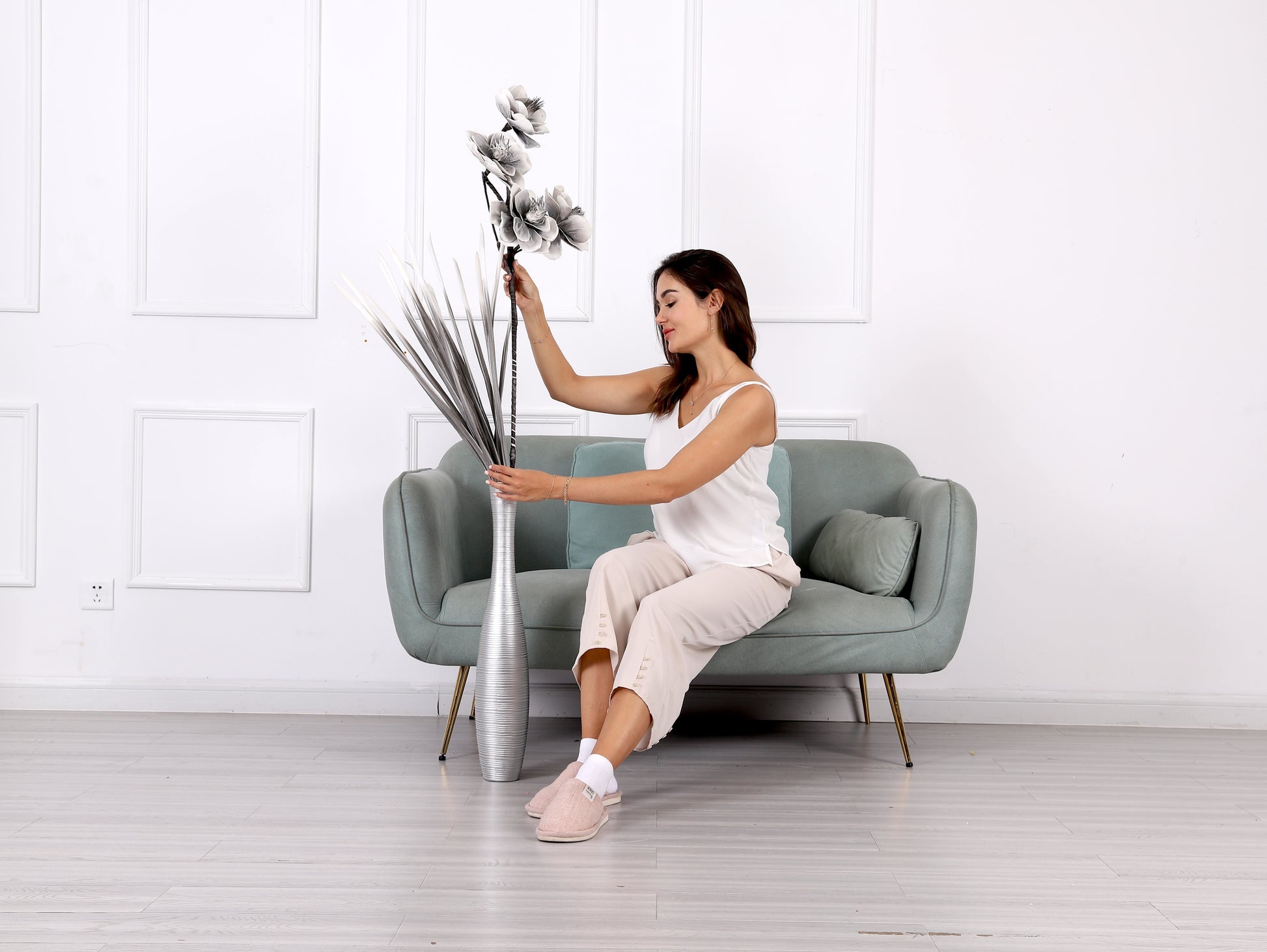 Large Resin Floor Vase – Stylish Waterproof Vase for Fresh & Dried Flowers, 65 cm