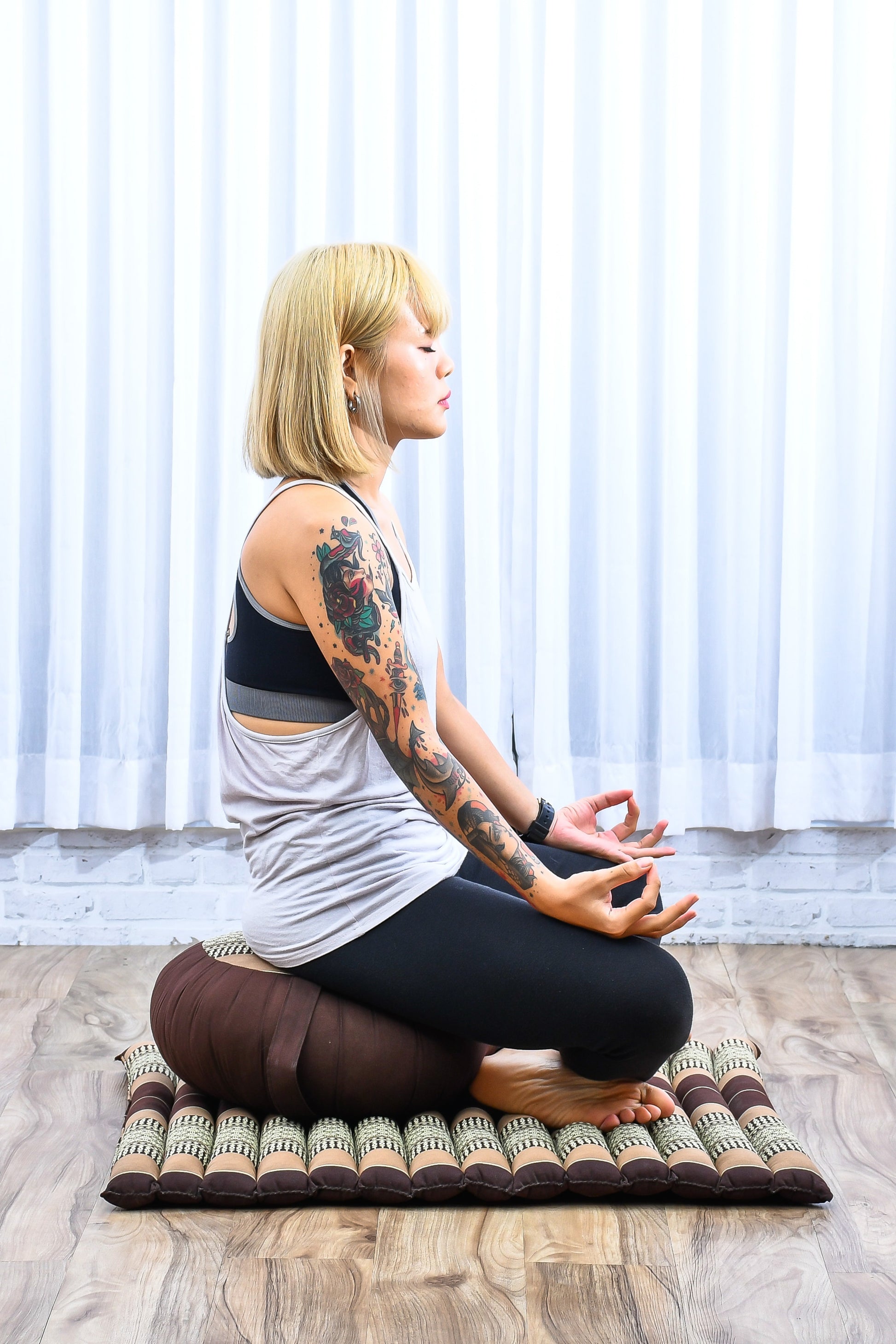 Kapok Meditation Cushion Set – Zabuton Mat & Zafu Seat Cushion with Cotton Cover, Sf10 - Brown