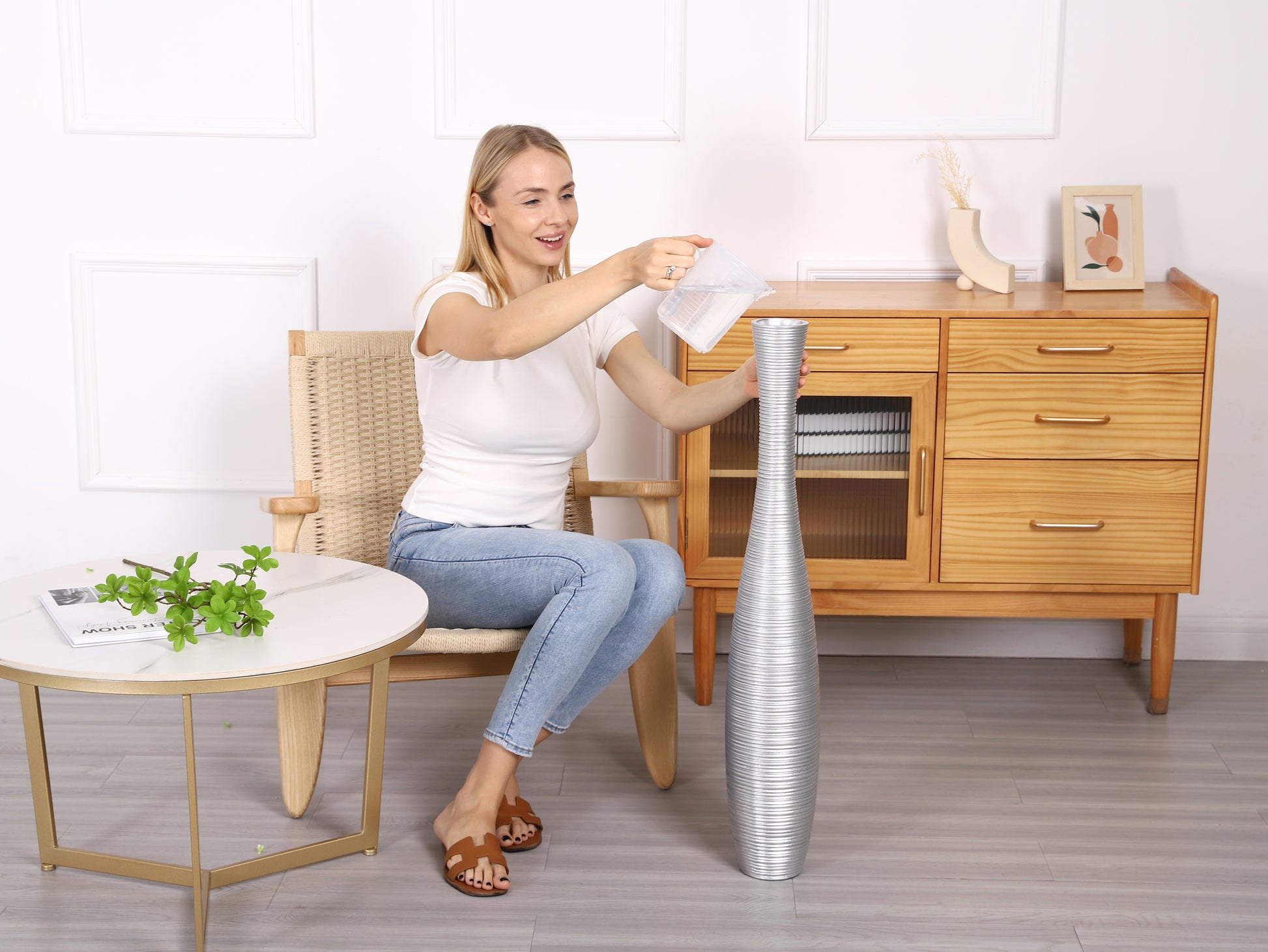 Large Resin Floor Vase – Stylish Waterproof Vase for Fresh & Dried Flowers, 85 cm