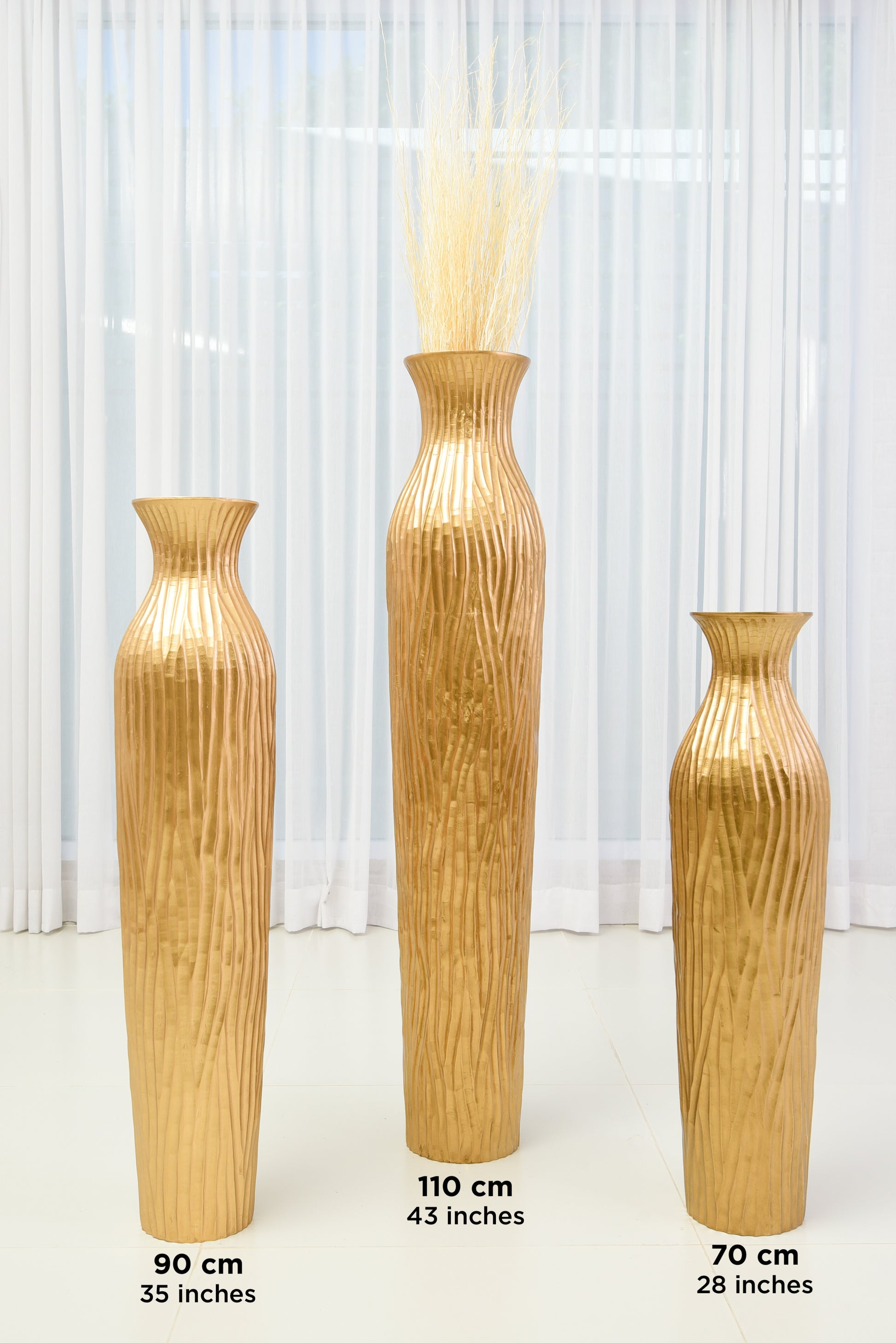 Large Mango Wood Floor Vase – Handcrafted Decorative Highlight from Thailand, 65 cm