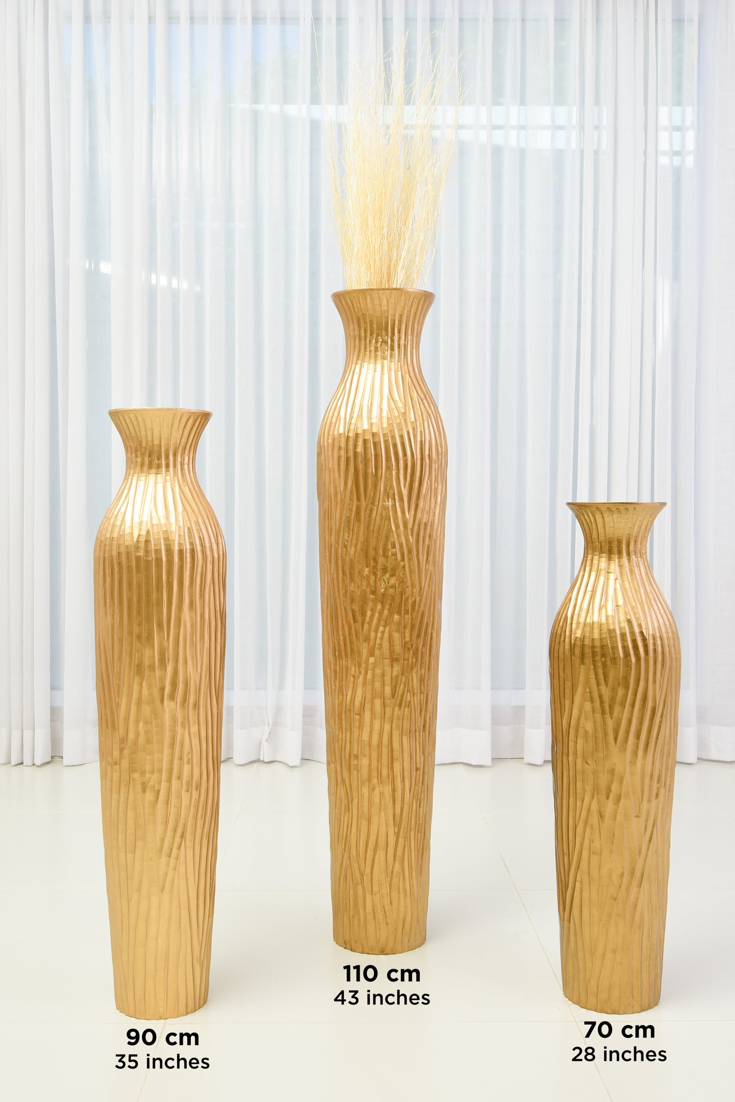 Large Mango Wood Floor Vase – Handcrafted Decorative Highlight from Thailand, 105 cm