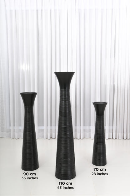 Large Mango Wood Floor Vase – Handcrafted Decorative Highlight from Thailand, 85 cm