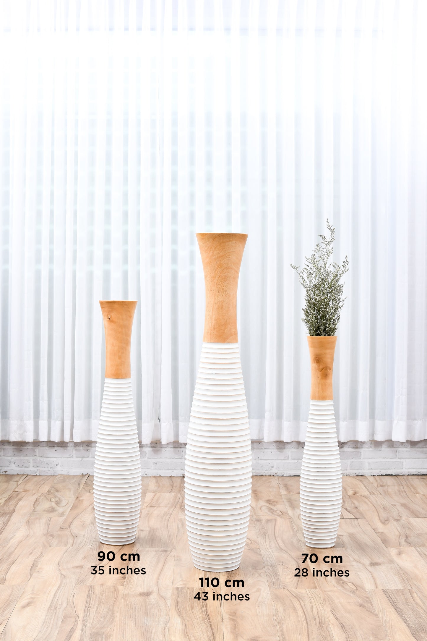 Large Mango Wood Floor Vase – Handcrafted Decorative Highlight from Thailand, 65 cm